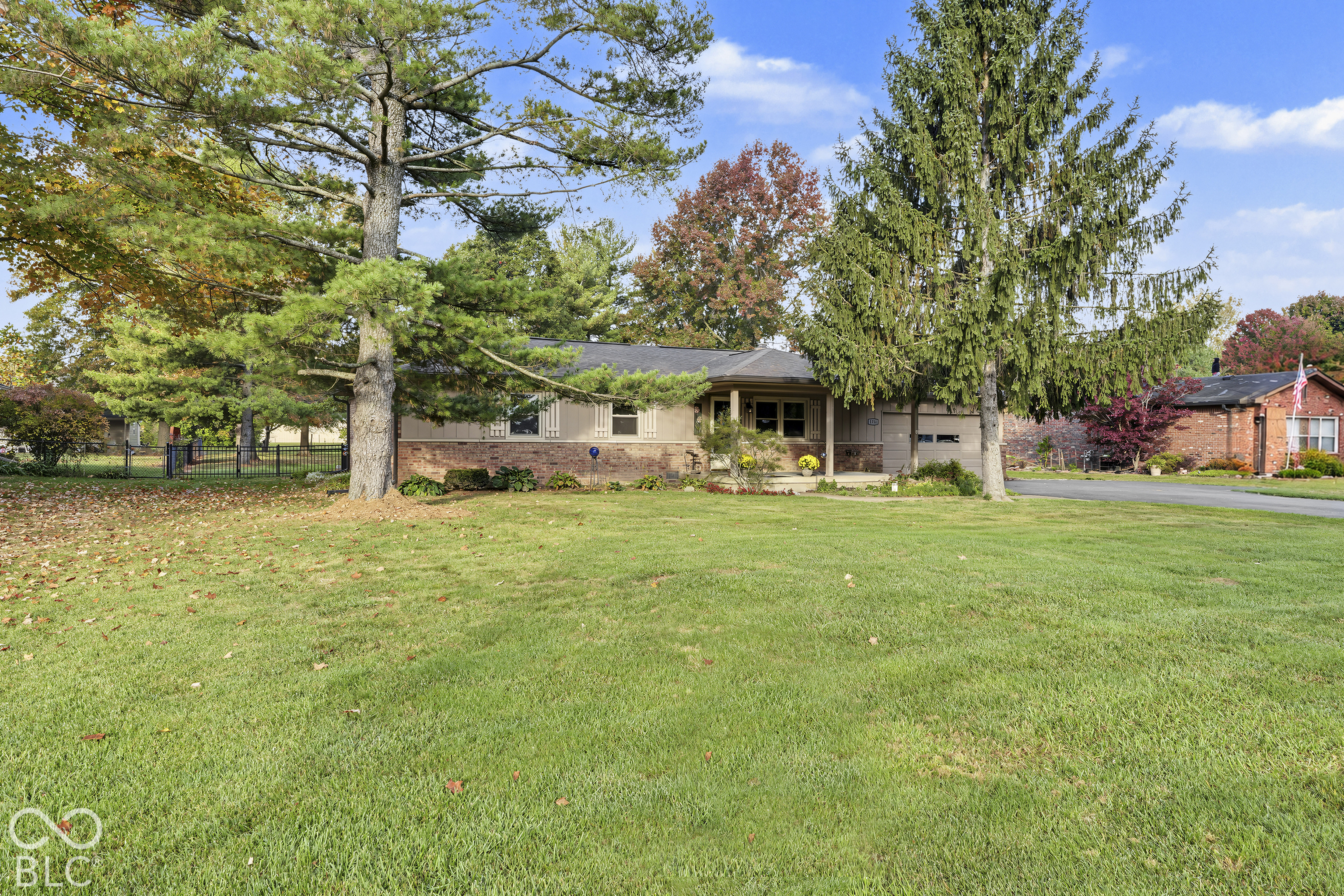 1334 N County Road 475 E, Avon, IN, 46123 photo 4 of 44