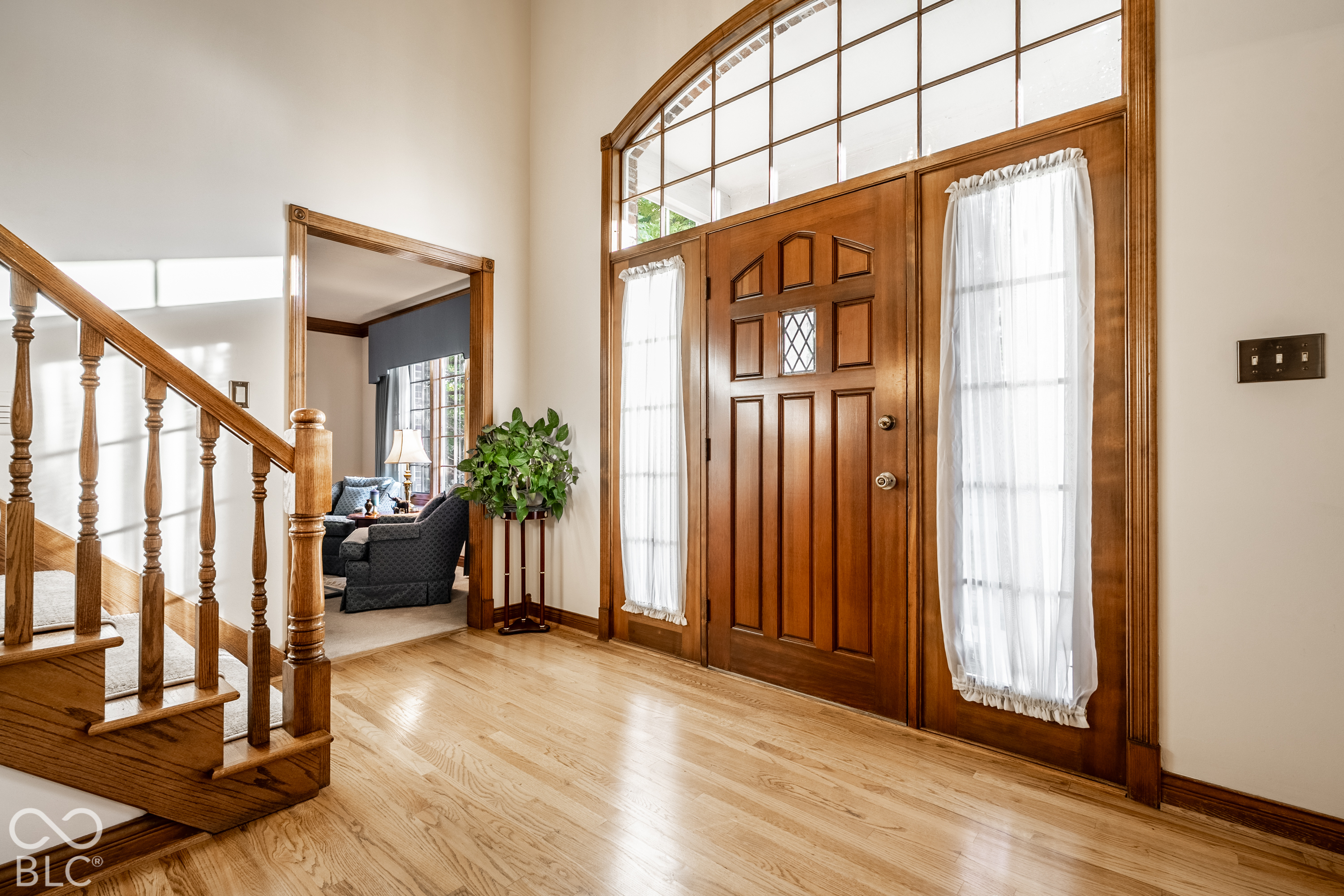 9134 Promontory Road, Indianapolis, IN, 46236 photo 4 of 48
