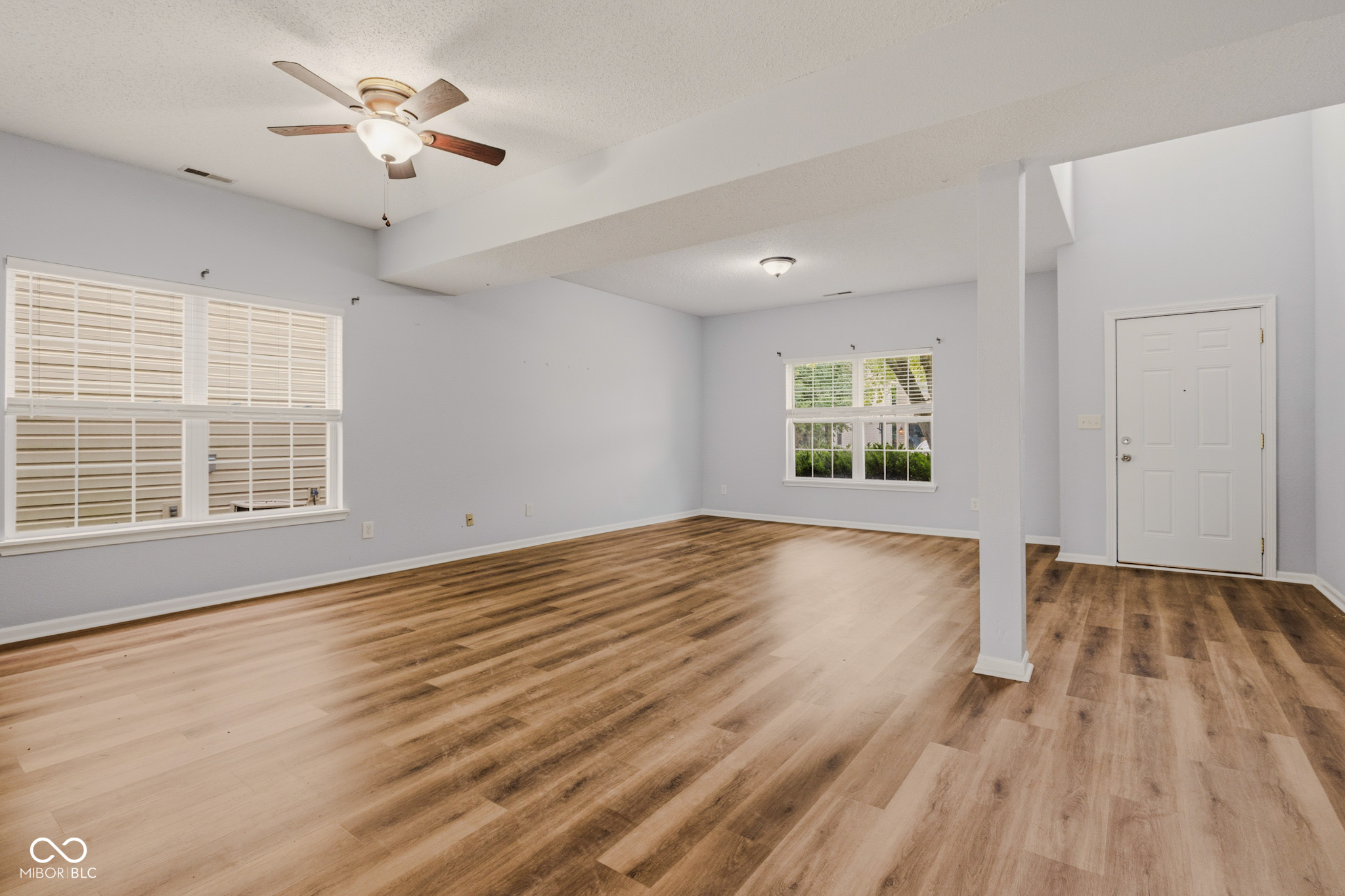 4638 Whitridge Lane, Indianapolis, IN, 46237 photo 4 of 39