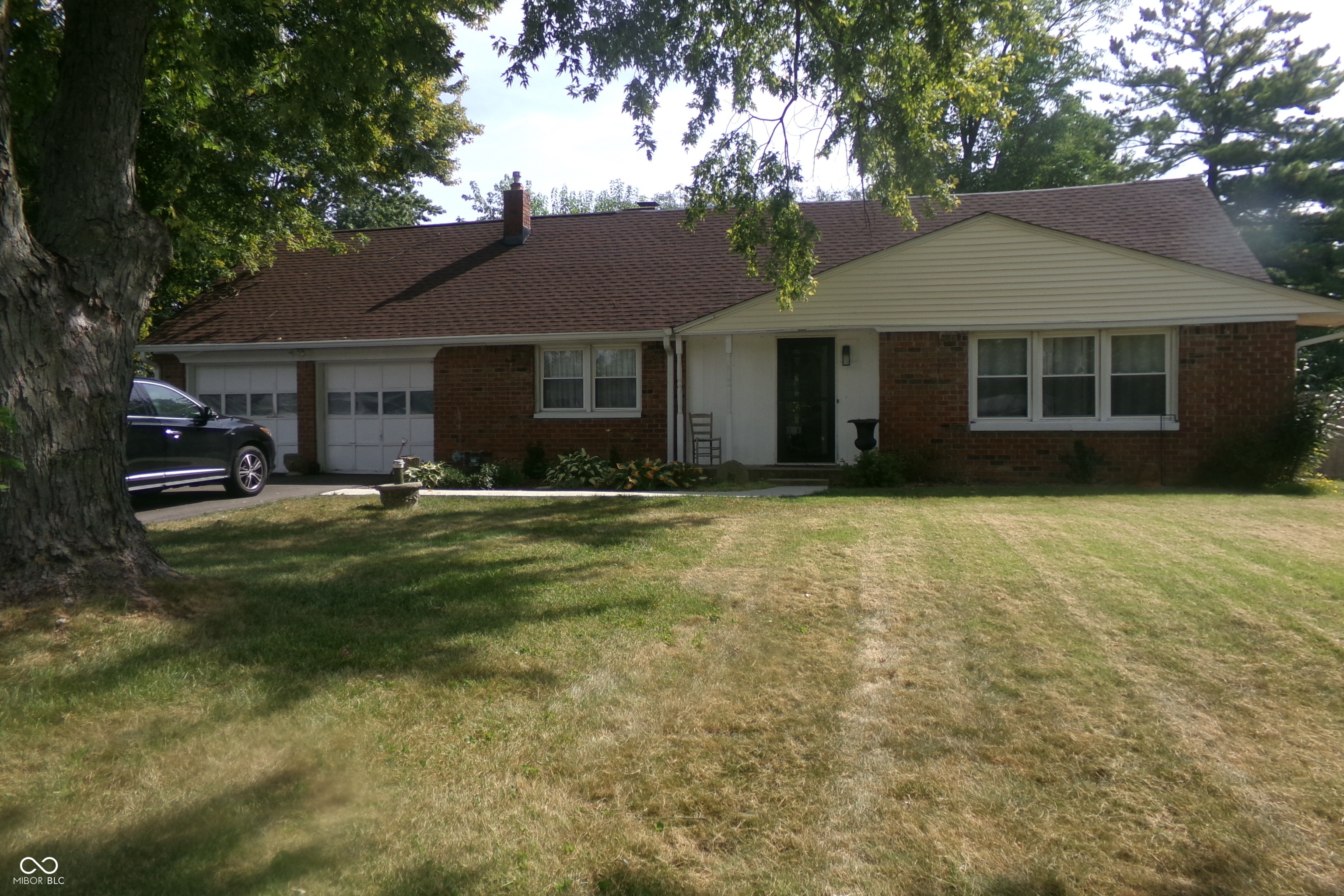 2945 S Kenmore Road, Indianapolis, IN, 46203 photo 4 of 42
