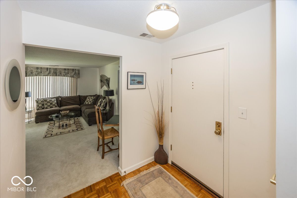 541 W Hunters Drive #C, Carmel, IN, 46032 photo 4 of 20