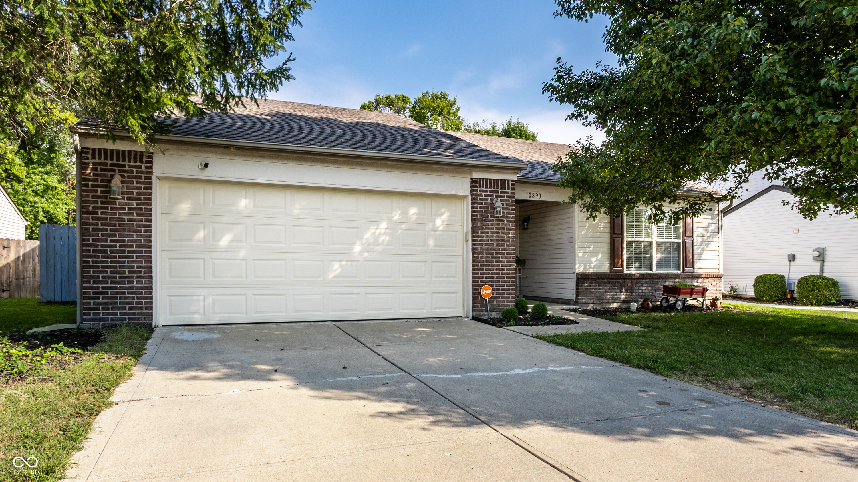 10890 Vanguard Lane, Indianapolis, IN, 46234 photo 4 of 31