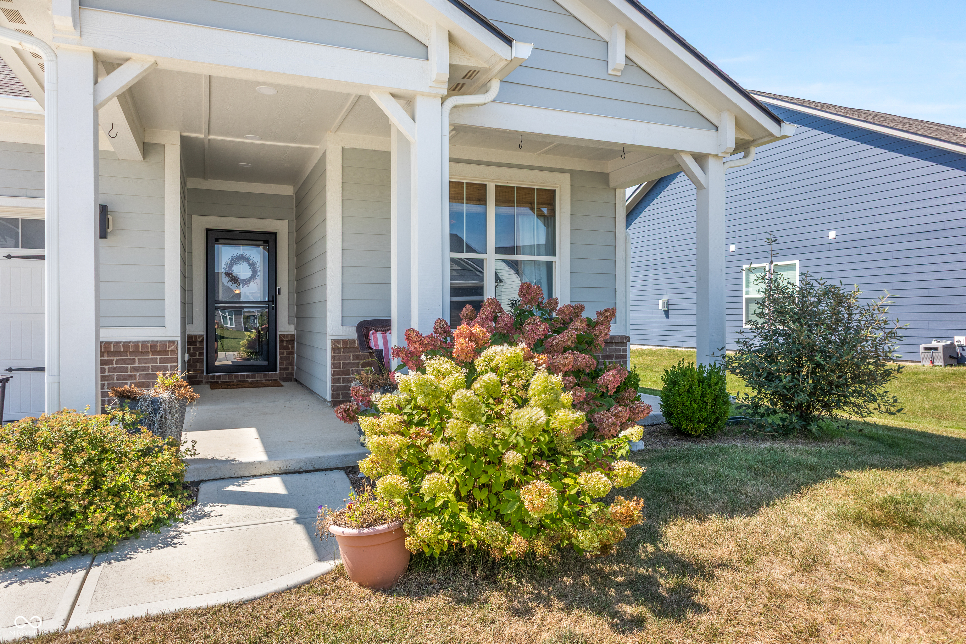 7412 Harbor Town Drive, Whitestown, IN, 46075 photo 4 of 40