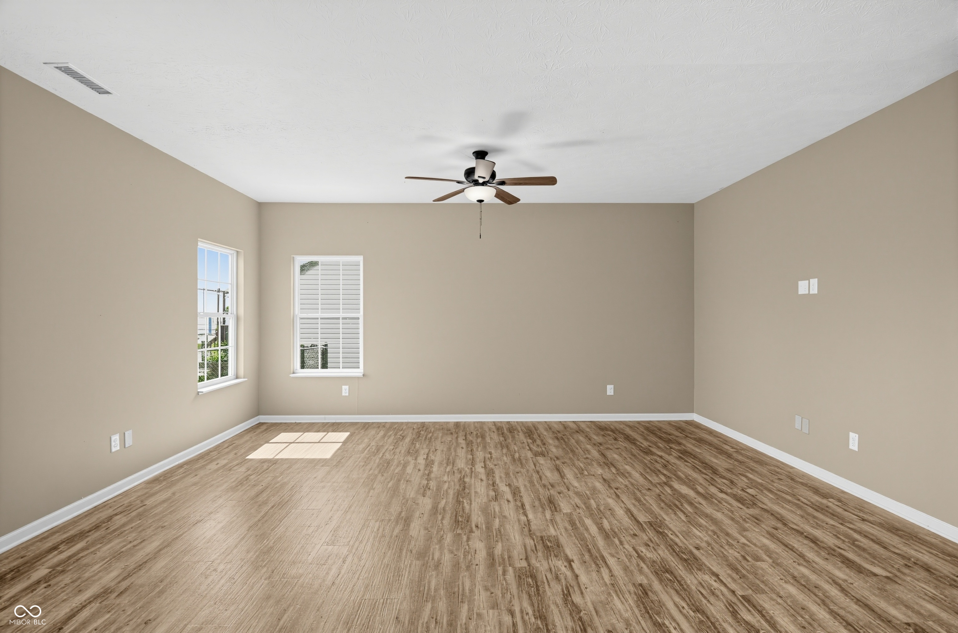 485 Haywood Drive, Greenfield, IN, 46140 photo 4 of 28