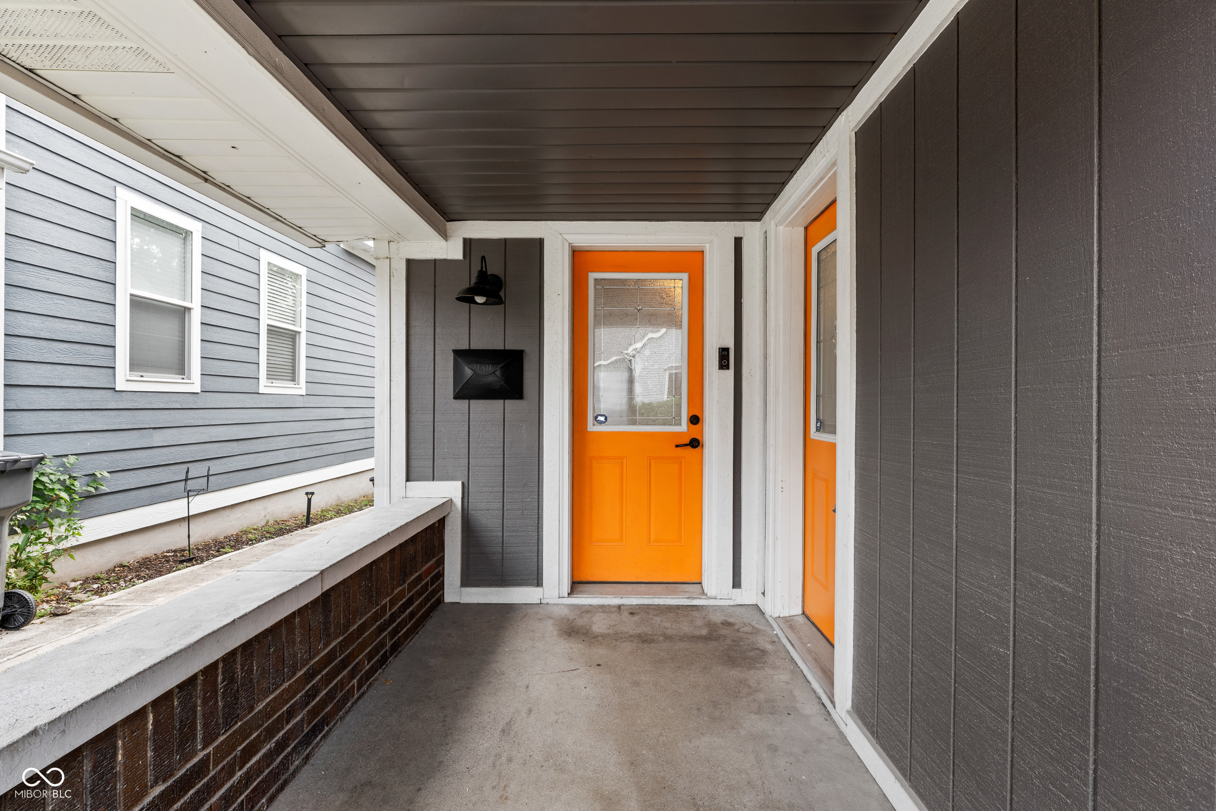 25 E Minnesota Street, Indianapolis, IN, 46225 photo 4 of 46