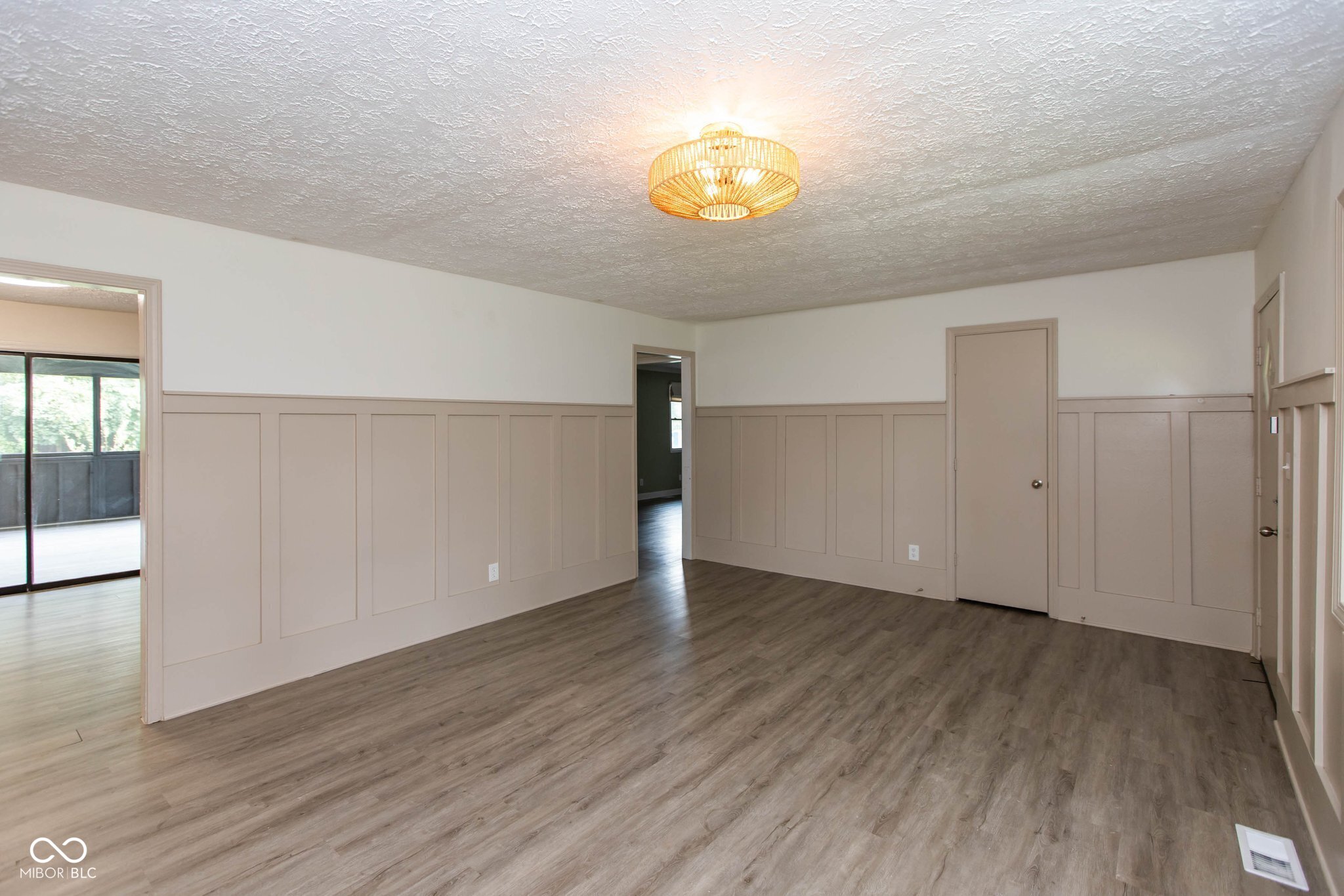 10045 N Balfer Drive E, Fortville, IN, 46040 photo 4 of 23