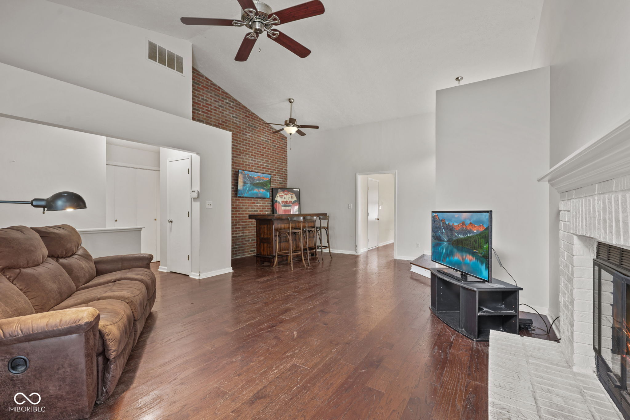 8051 Talliho Drive, Indianapolis, IN, 46256 photo 4 of 26