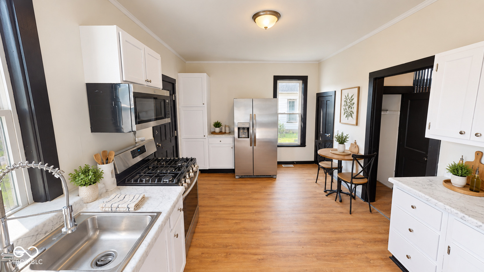 2310 Noble Street, Anderson, IN, 46016 photo 4 of 33