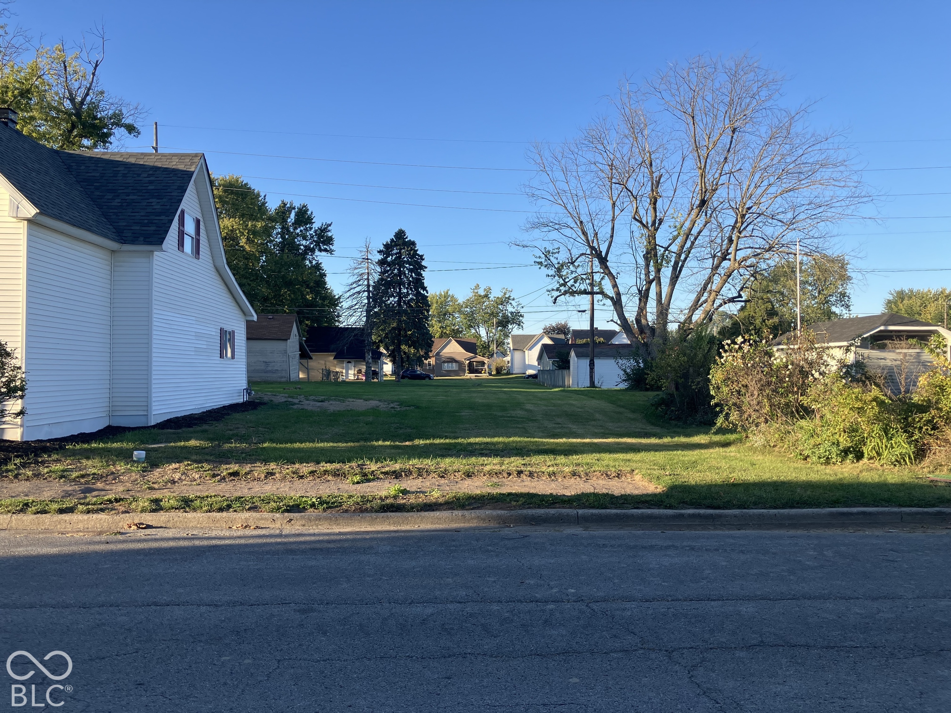 1914 S L Street, Elwood, IN, 46036 photo 4 of 19