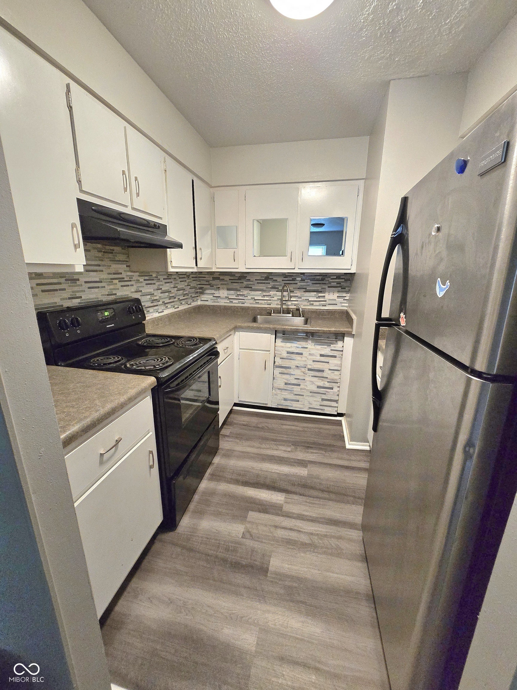 10051 Penrith Drive, Indianapolis, IN, 46229 photo 4 of 17