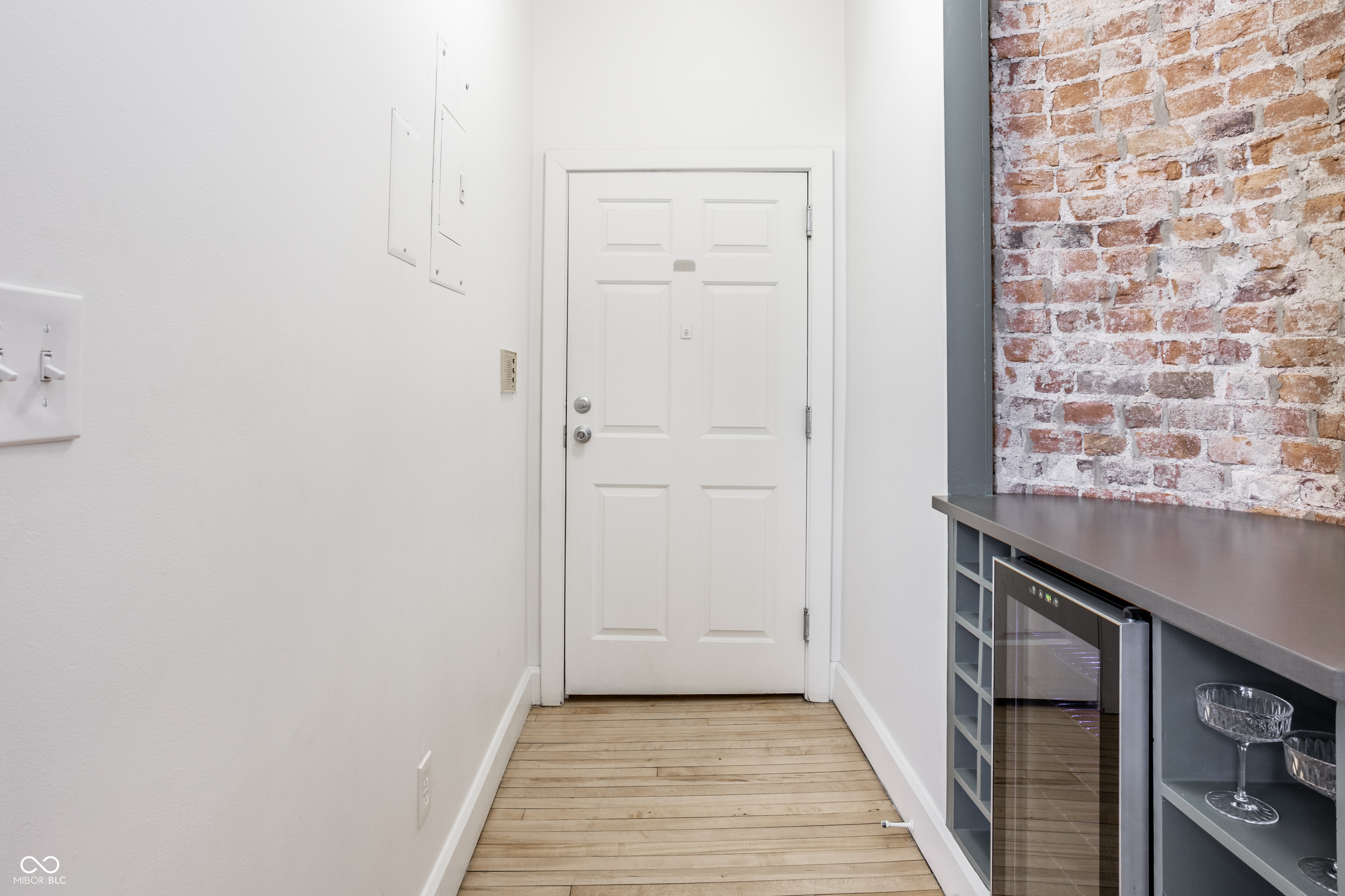 713 Buchanan Street #APT 13, Indianapolis, IN, 46203 photo 4 of 23
