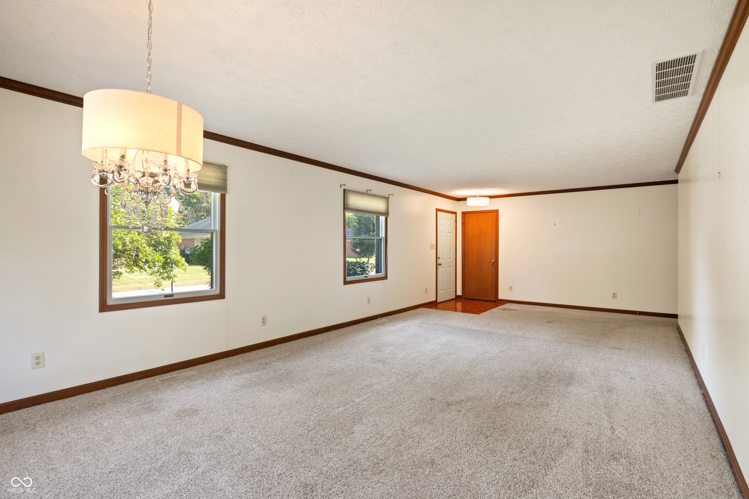 127 Dover Boulevard N, Brownsburg, IN, 46112 photo 4 of 17