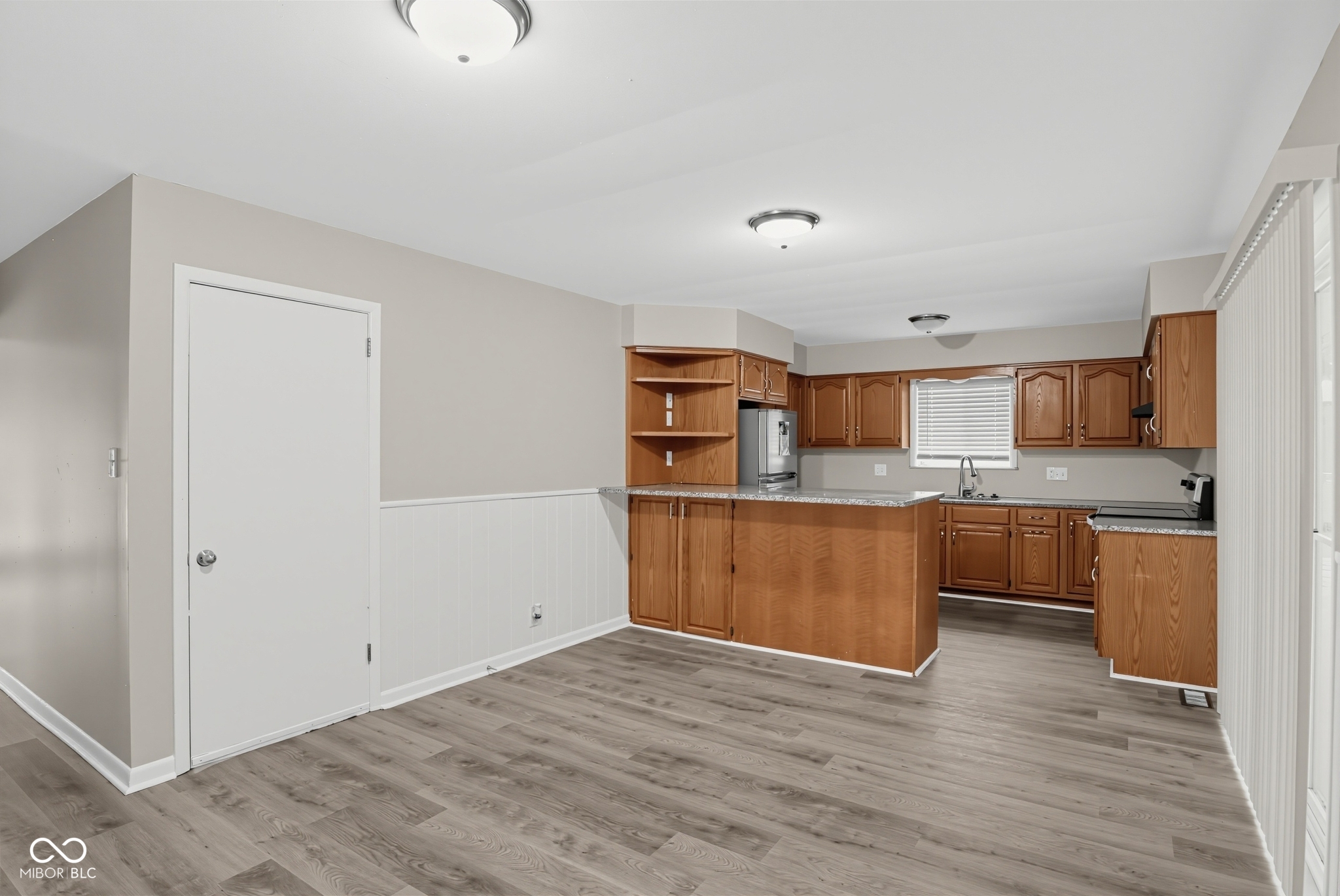 708 S Mitchner Drive, Indianapolis, IN, 46239 photo 4 of 22