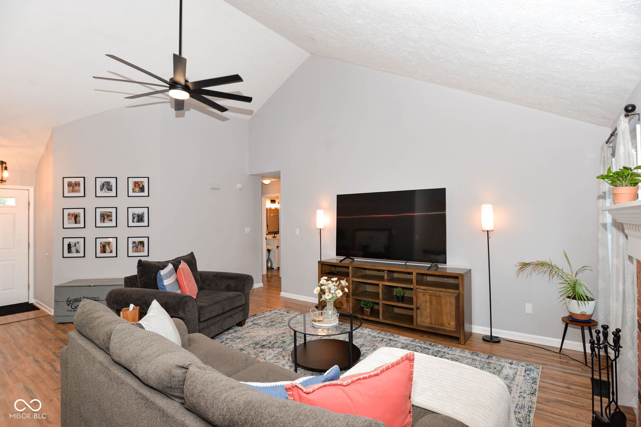 7904 Corday Court, Fishers, IN, 46038 photo 4 of 28