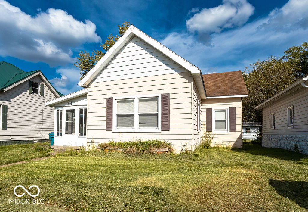 206 S 23rd Street, New Castle, IN, 47362 photo 4 of 21
