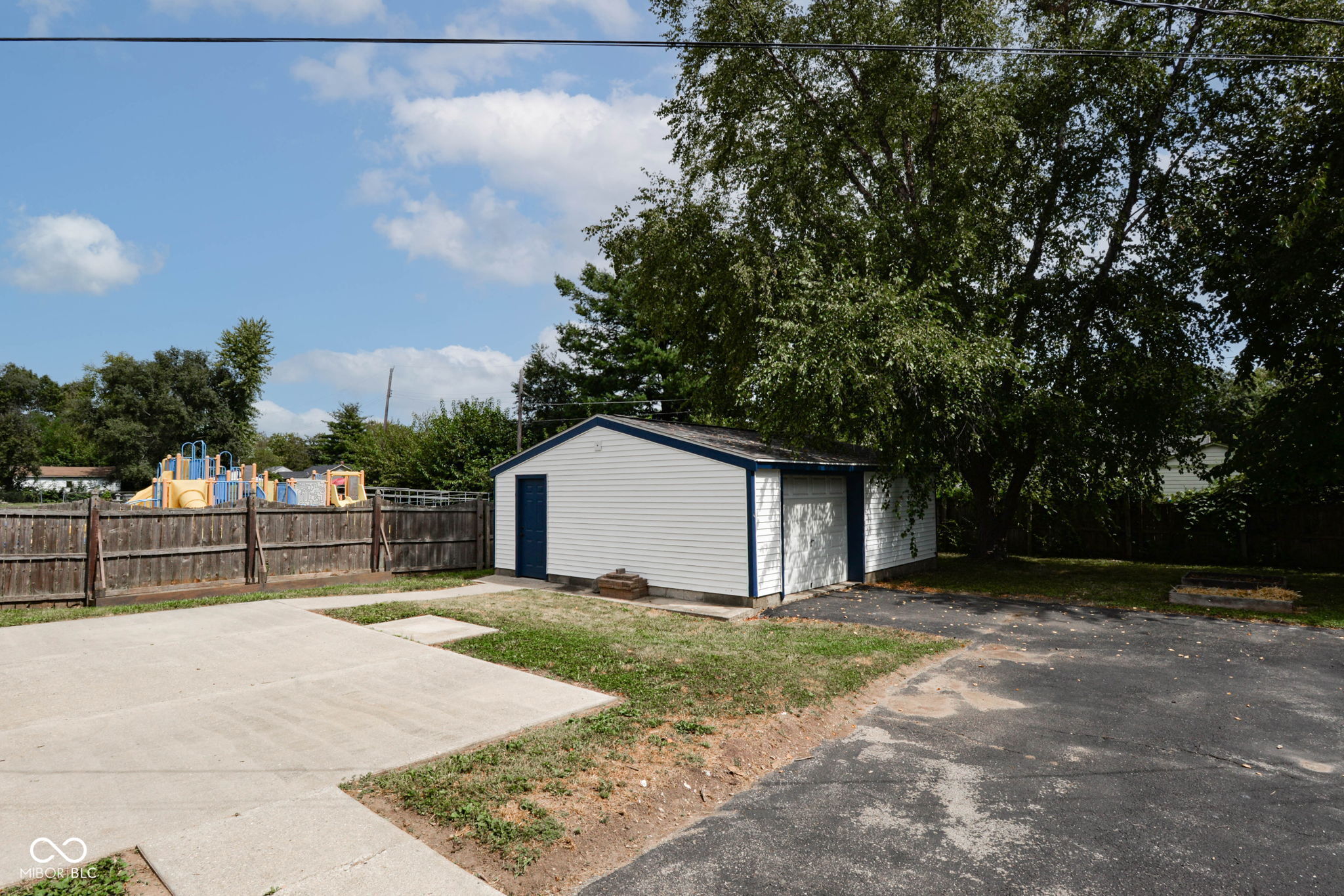 1935 N Centennial Street, Indianapolis, IN, 46222 photo 4 of 28