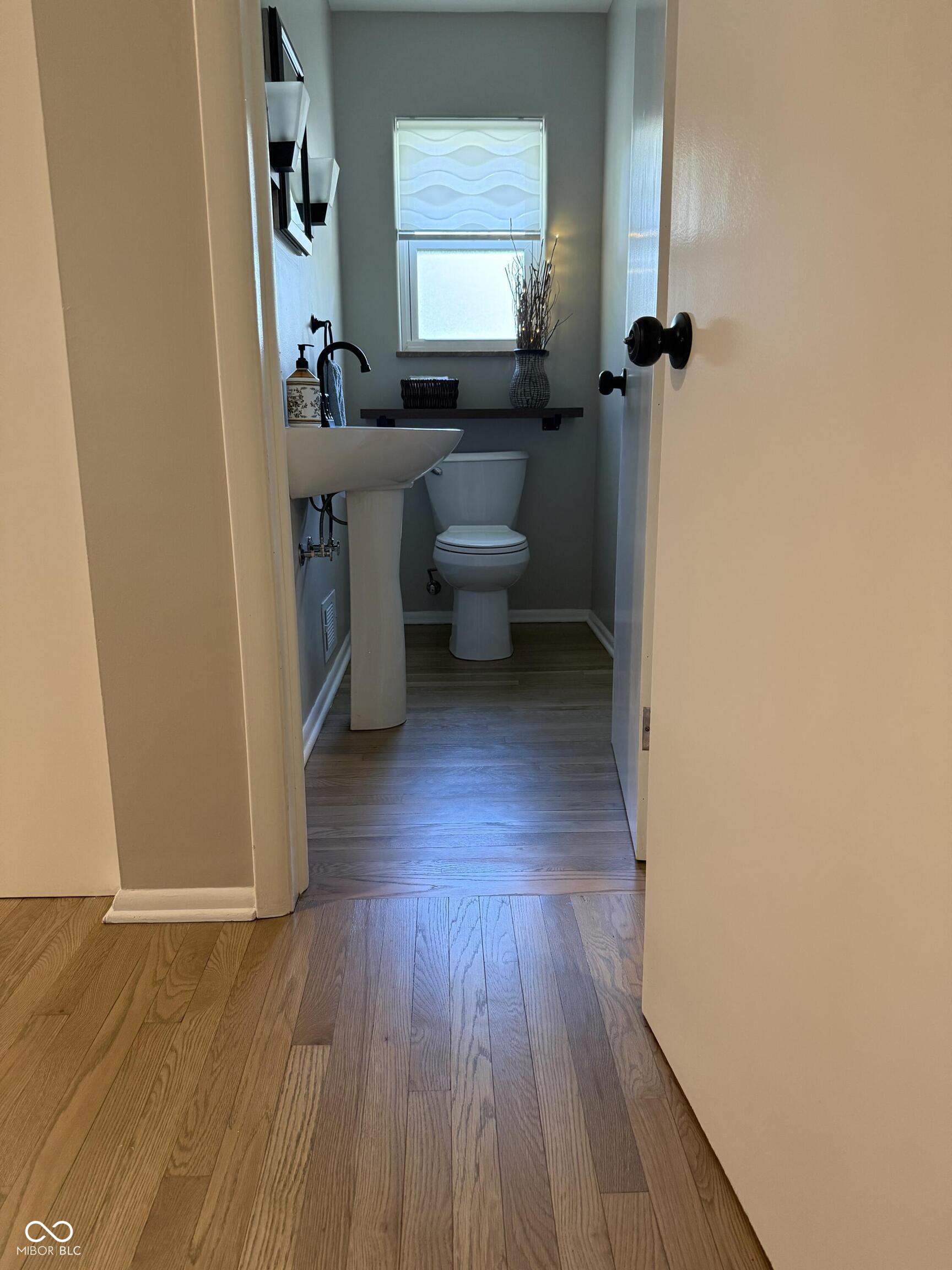 5931 Carrollton Avenue, Indianapolis, IN, 46220 photo 4 of 43