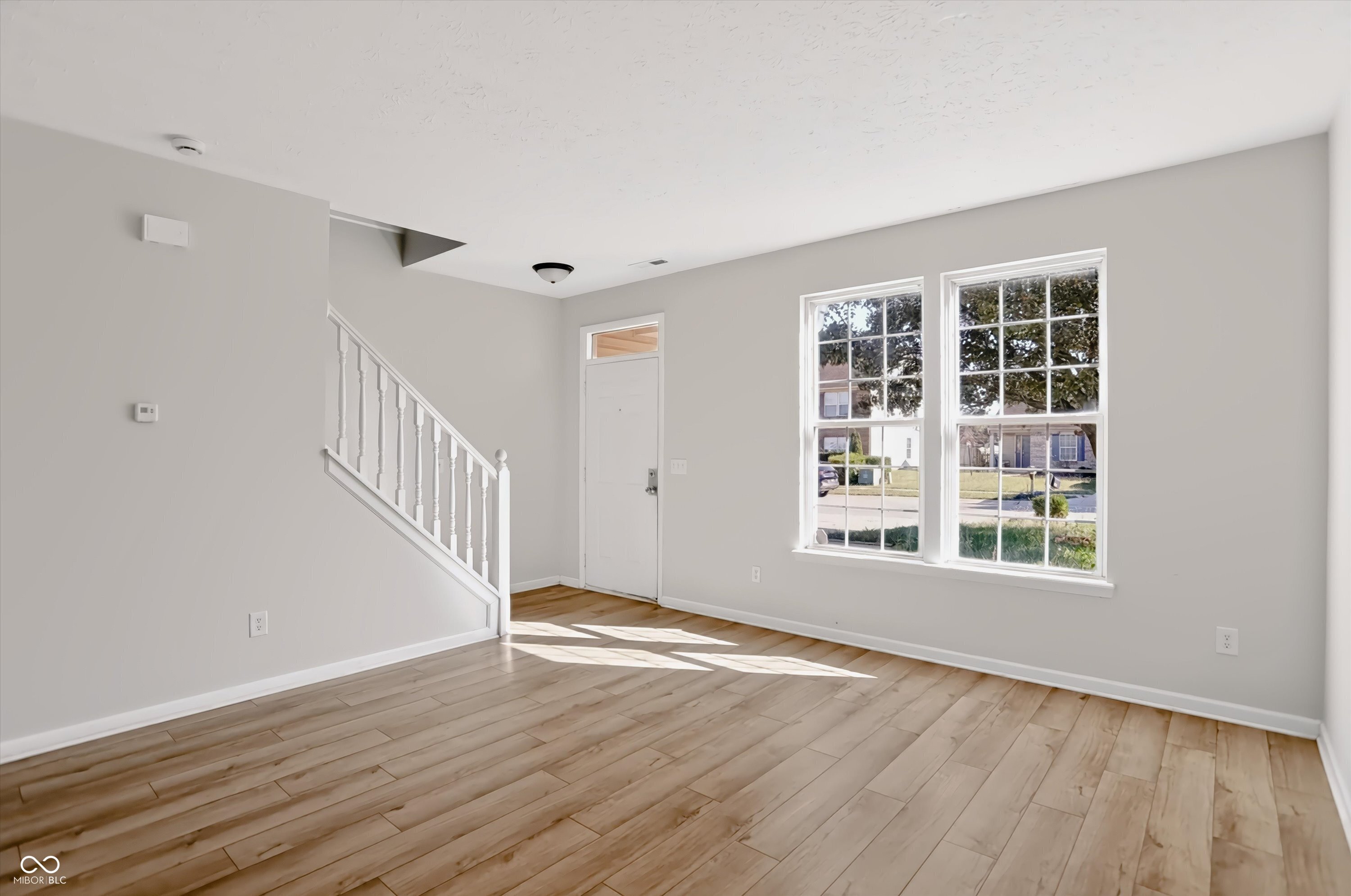 11224 Fall Drive, Indianapolis, IN, 46229 photo 4 of 48