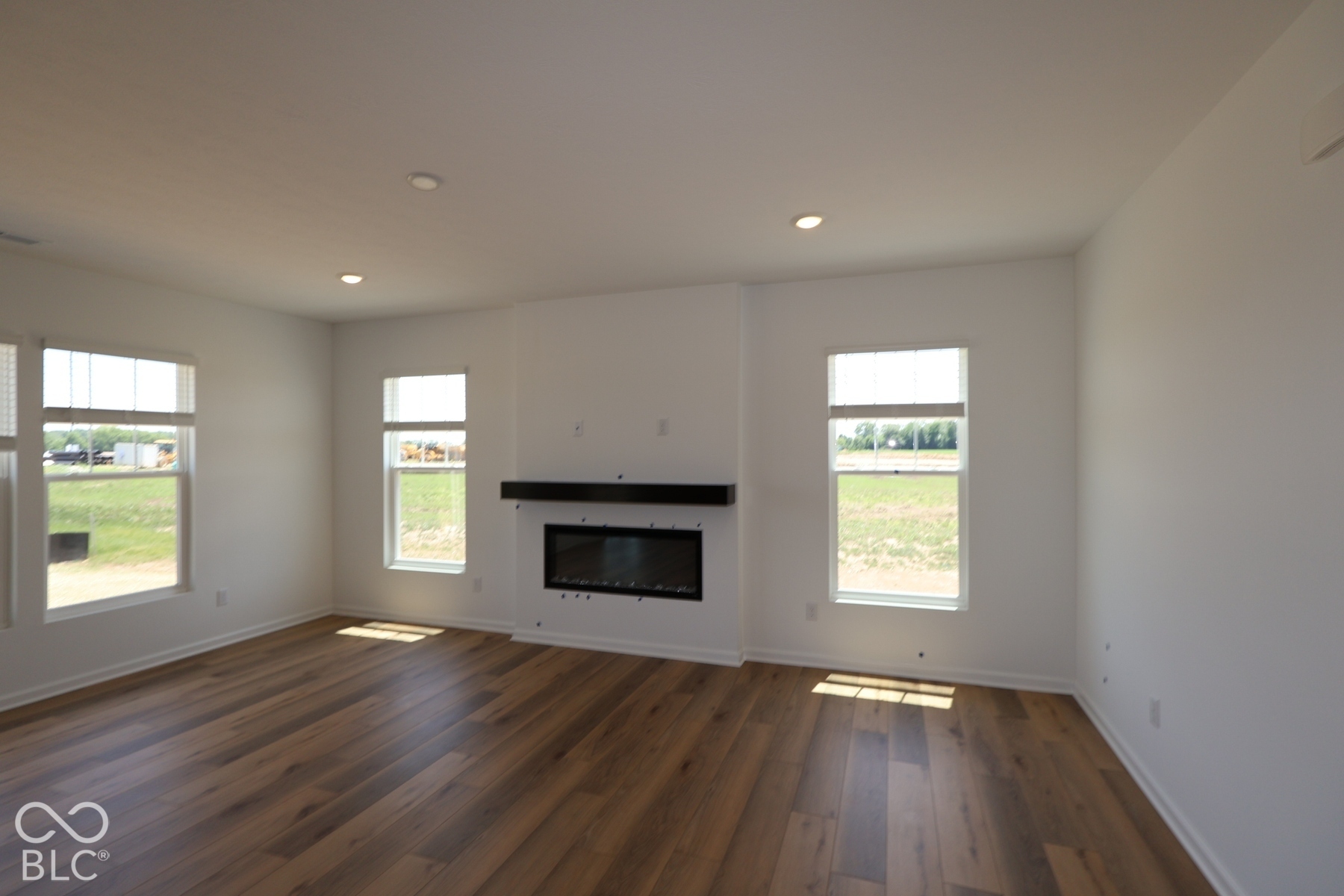 9823 Glad Grist Drive, McCordsville, IN, 46055 photo 4 of 17