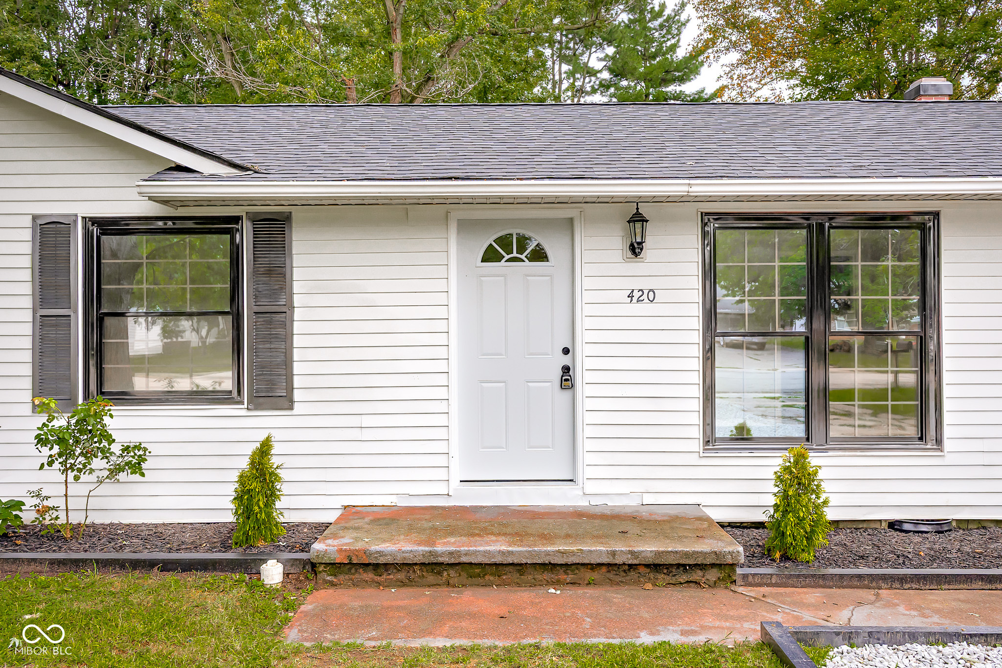 420 Redwood Drive, Seymour, IN, 47274 photo 4 of 43