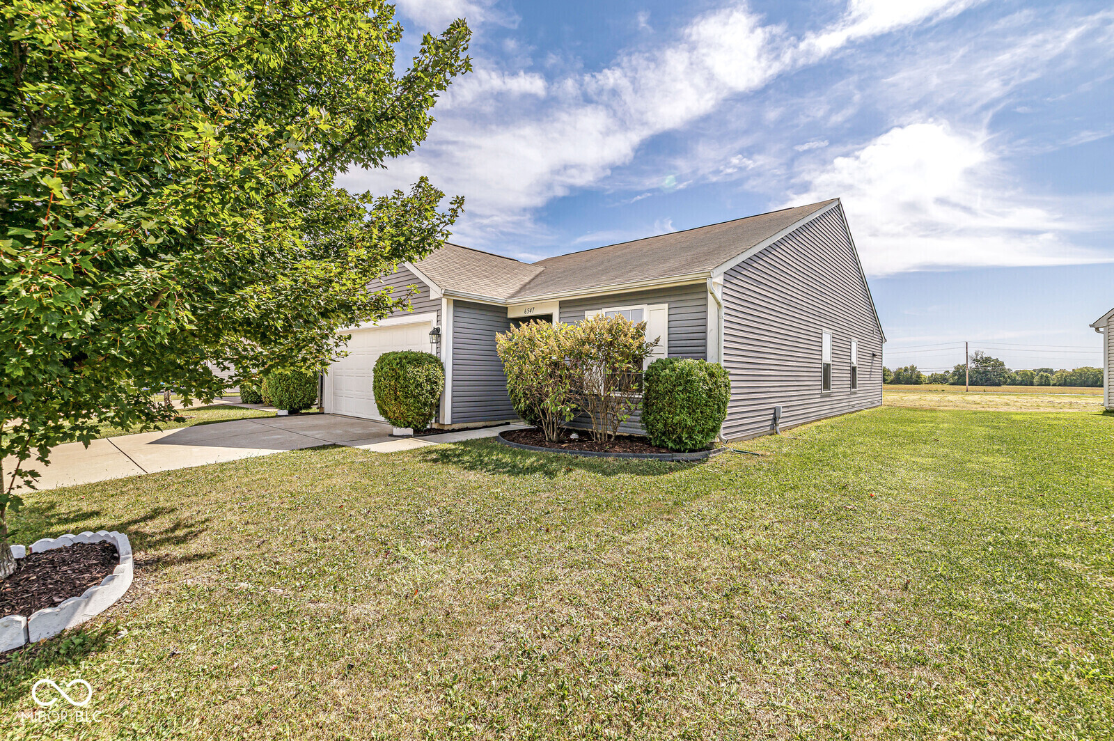 6547 Emerald Ridge Court, Indianapolis, IN, 46221 photo 4 of 27