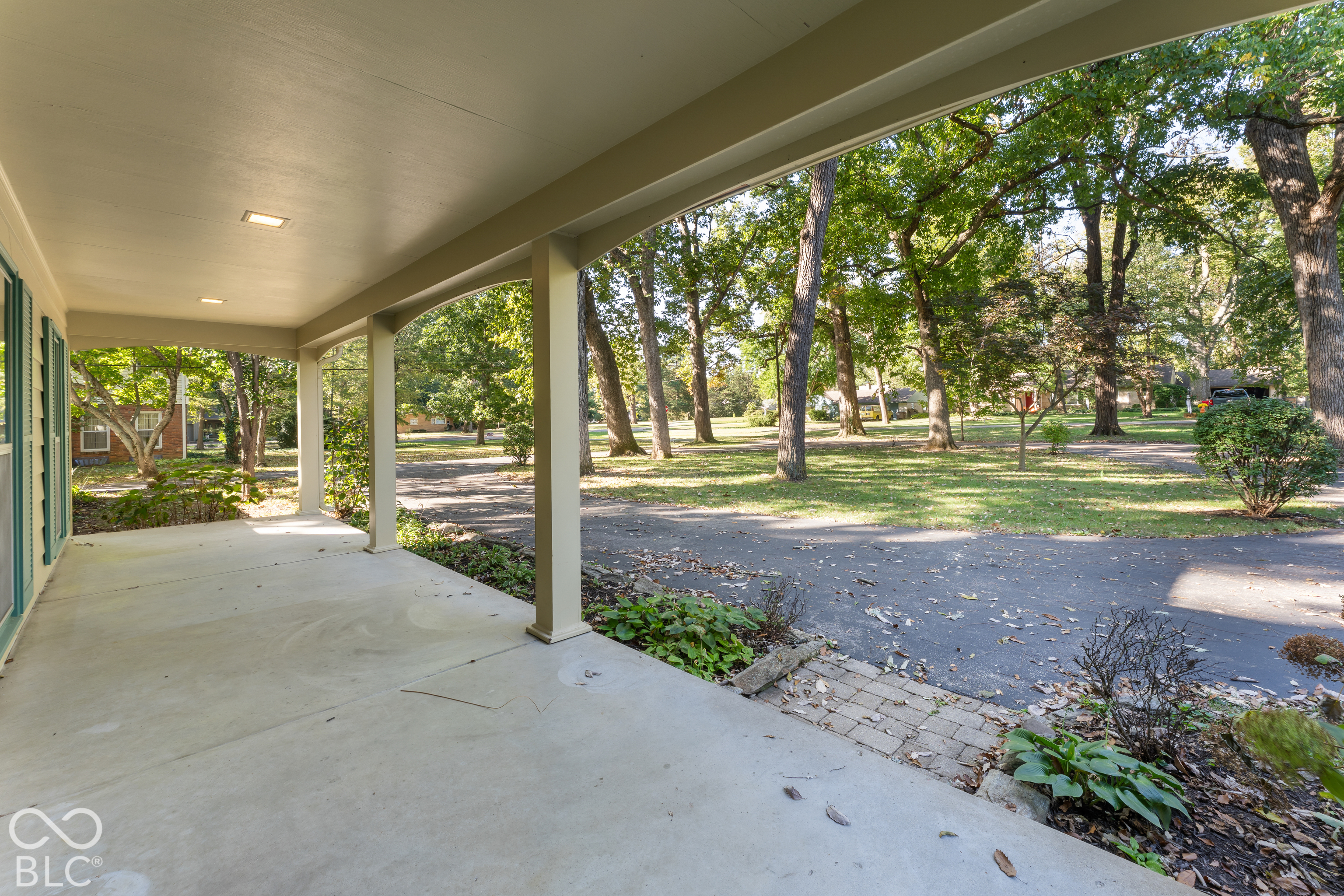 3211 Nugent Boulevard, Columbus, IN, 47203 photo 4 of 77