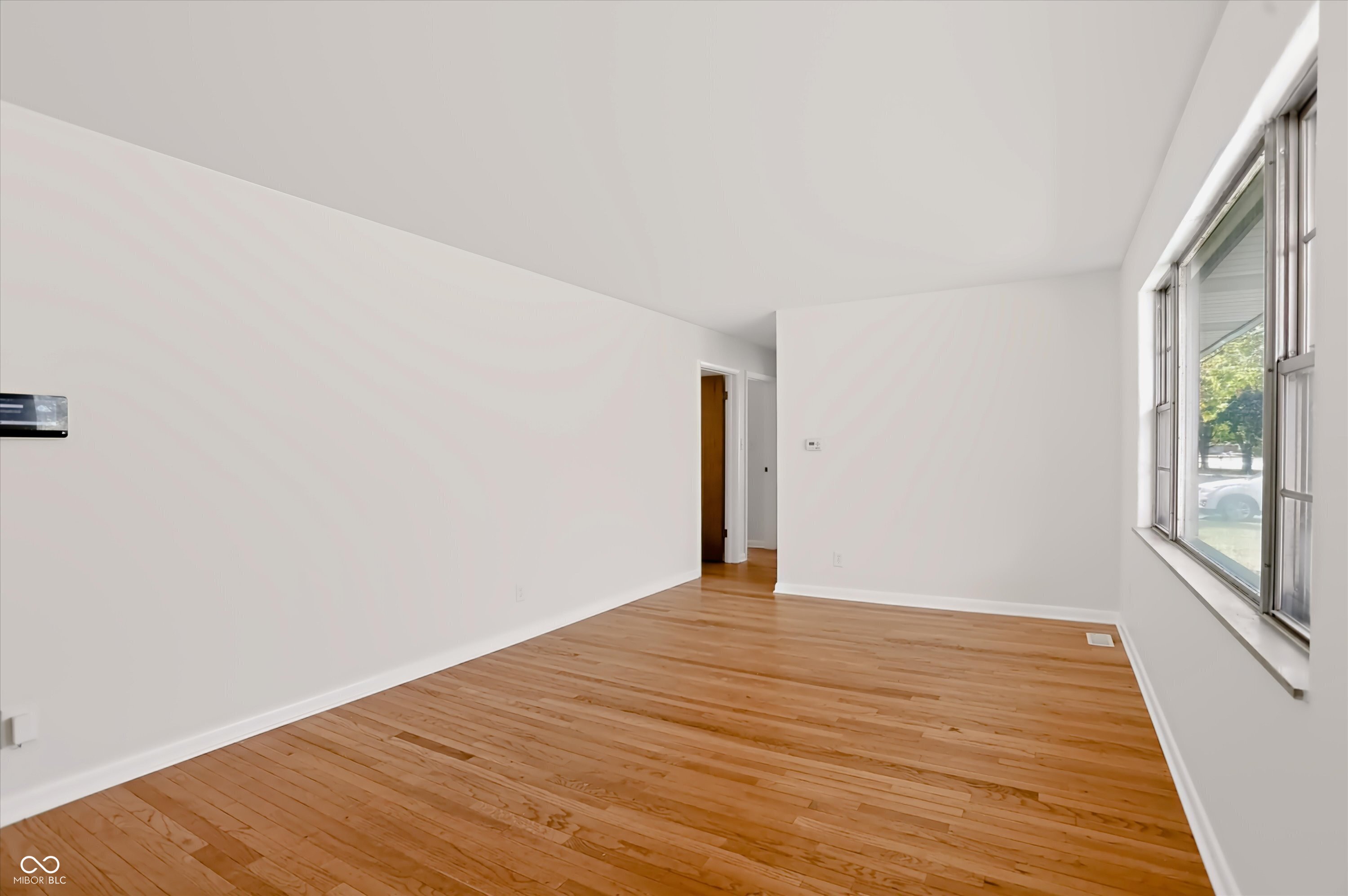 801 Eustis Drive, Indianapolis, IN, 46229 photo 4 of 43