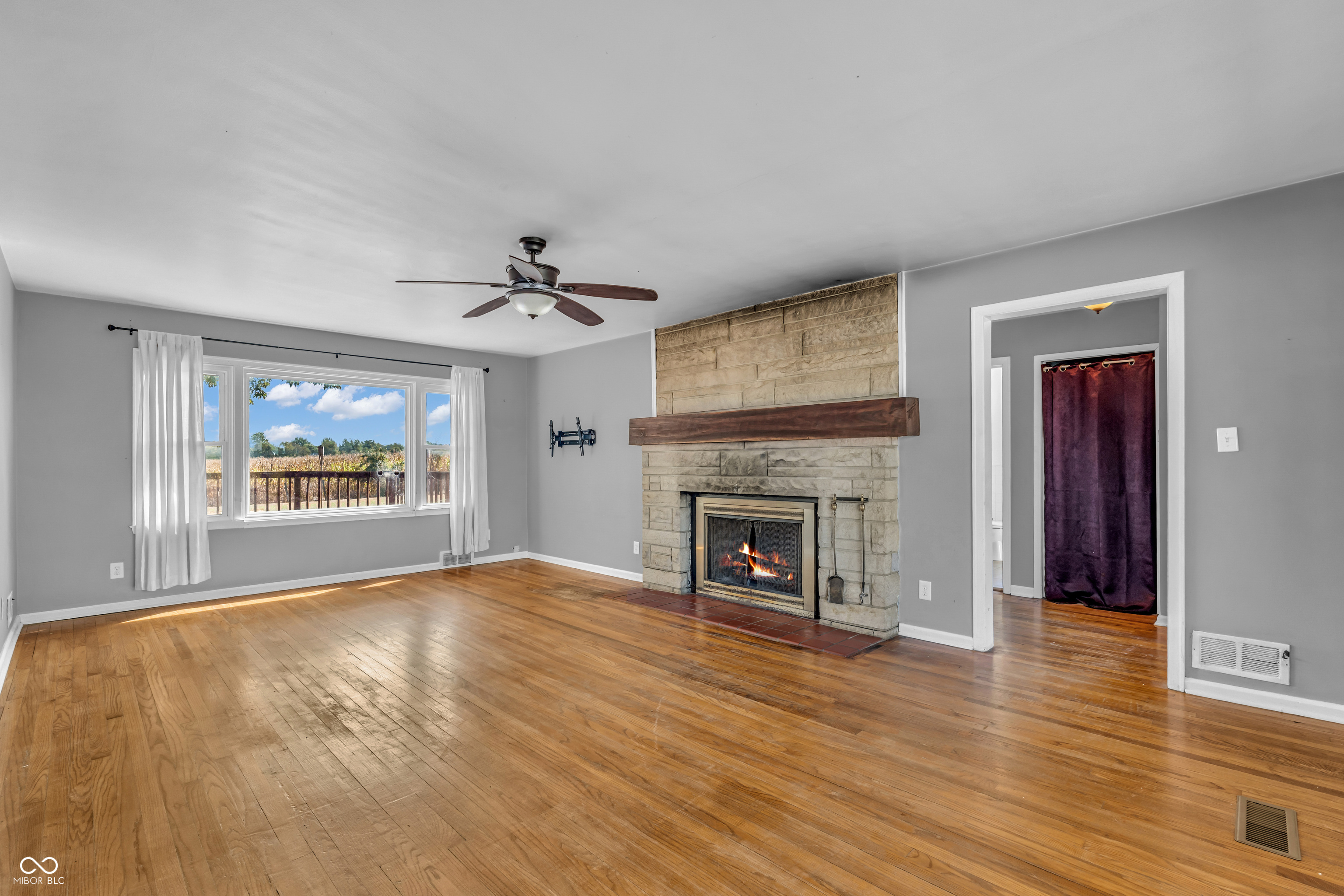 1211 N 450 W, Bargersville, IN, 46106 photo 4 of 30