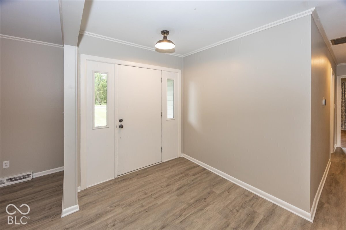5625 S 950 E, Zionsville, IN, 46077 photo 4 of 28