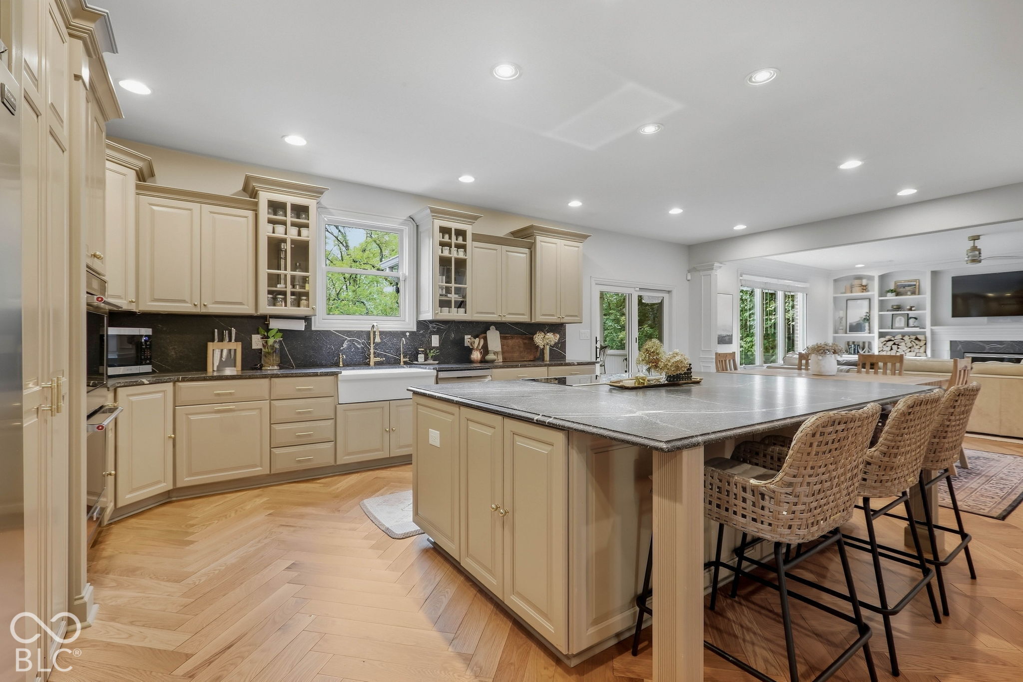 3323 S 800 E, Zionsville, IN, 46077 photo 4 of 77