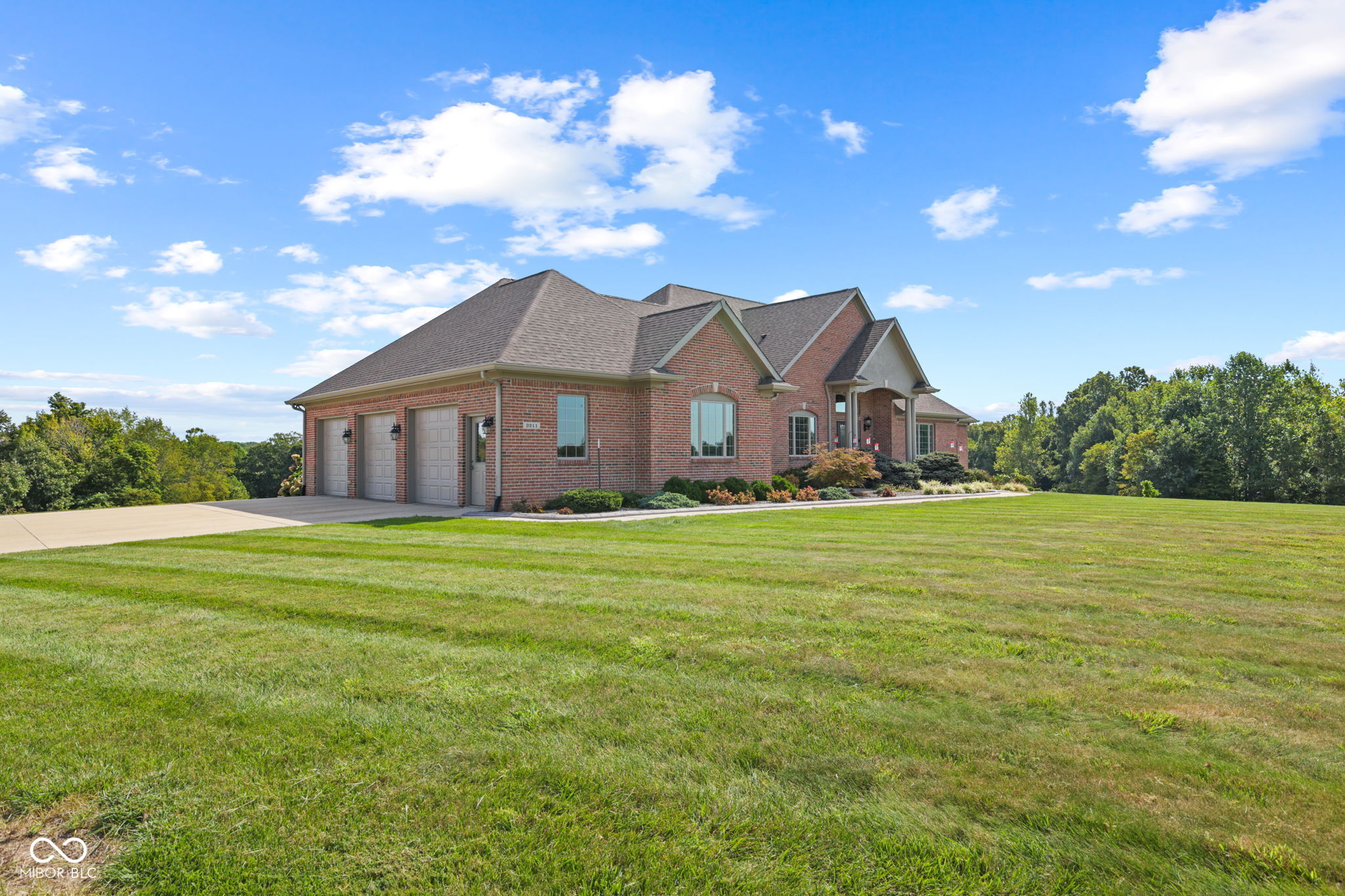 3199 Falcon Crest Drive, Martinsville, IN, 46151 photo 4 of 84