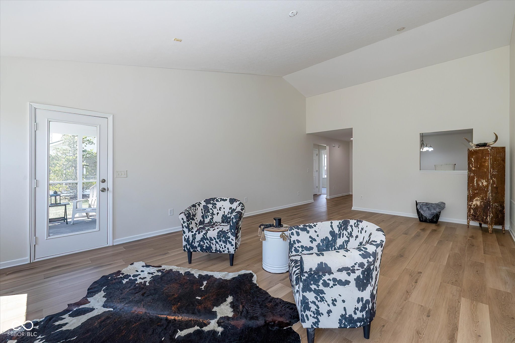 6129 Green Glade Drive, Whitestown, IN, 46075 photo 4 of 24
