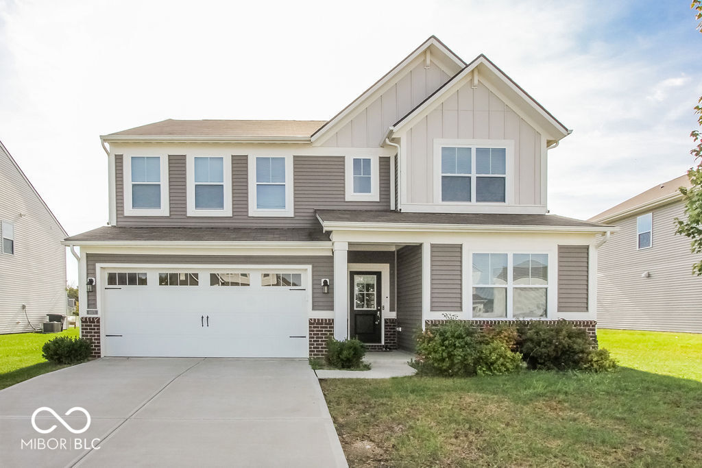9575 Crossfield Road, Avon, IN, 46123 photo 4 of 61