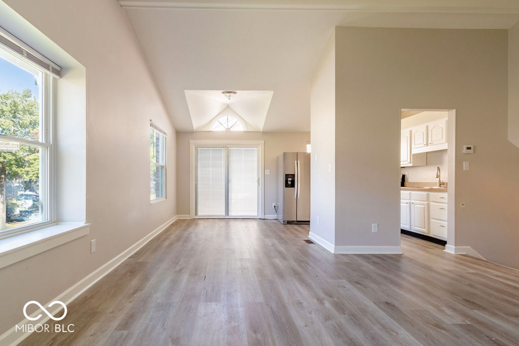 7819 Cardinal Cove N, Indianapolis, IN, 46256 photo 4 of 36