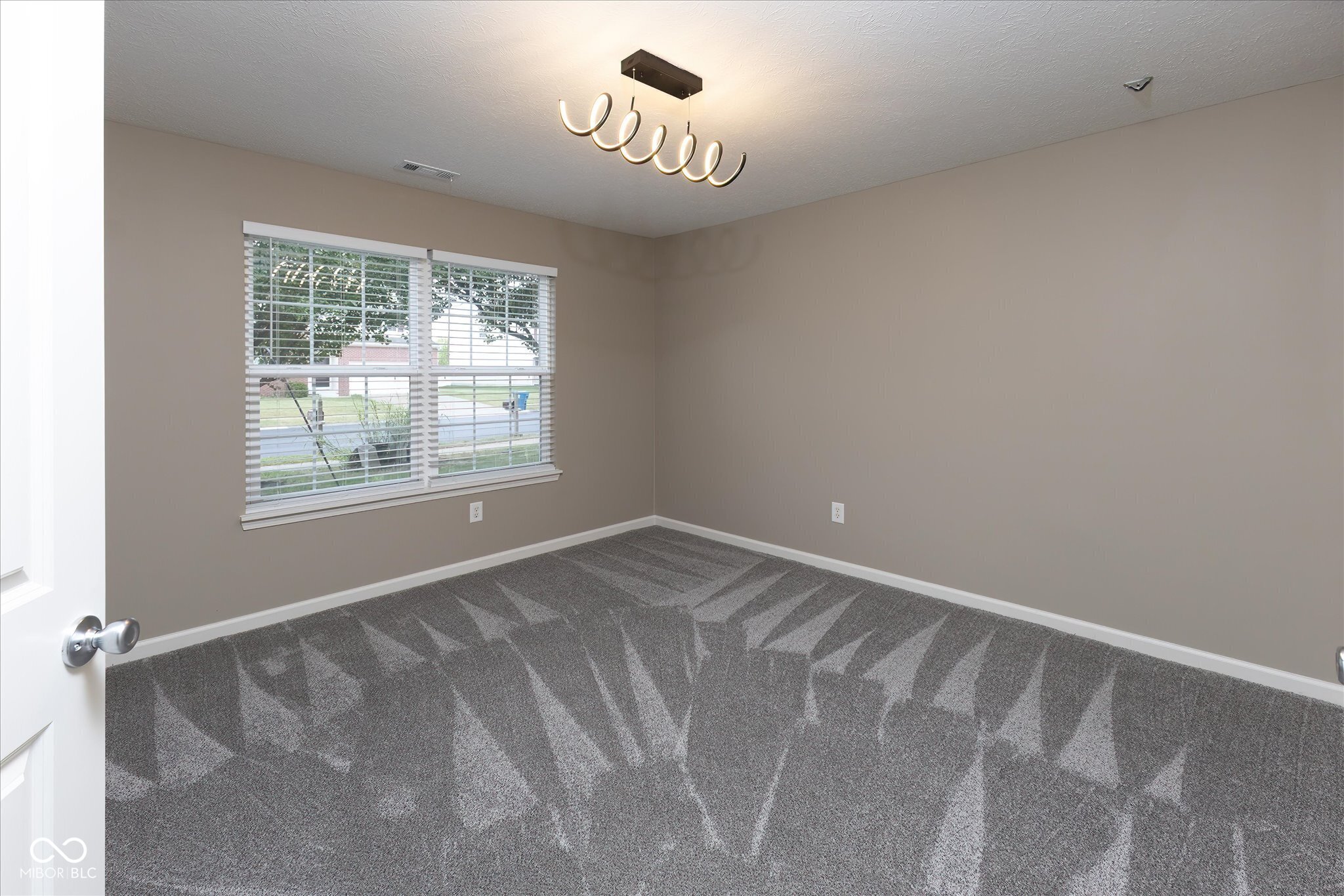 11146 Cool Winds Way, Fishers, IN, 46037 photo 4 of 22