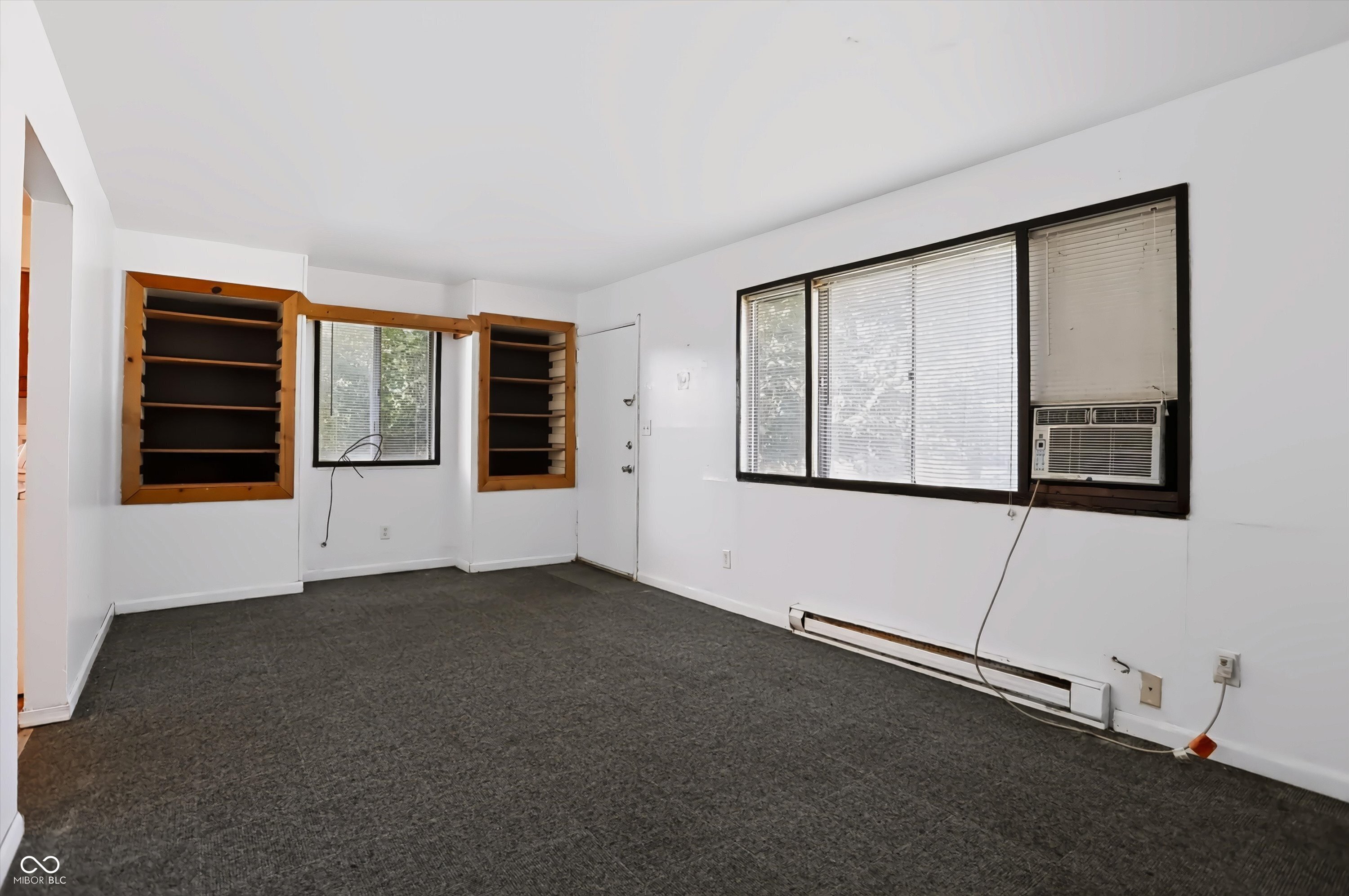 1612 N Willis Drive, Bloomington, IN, 47404 photo 4 of 44