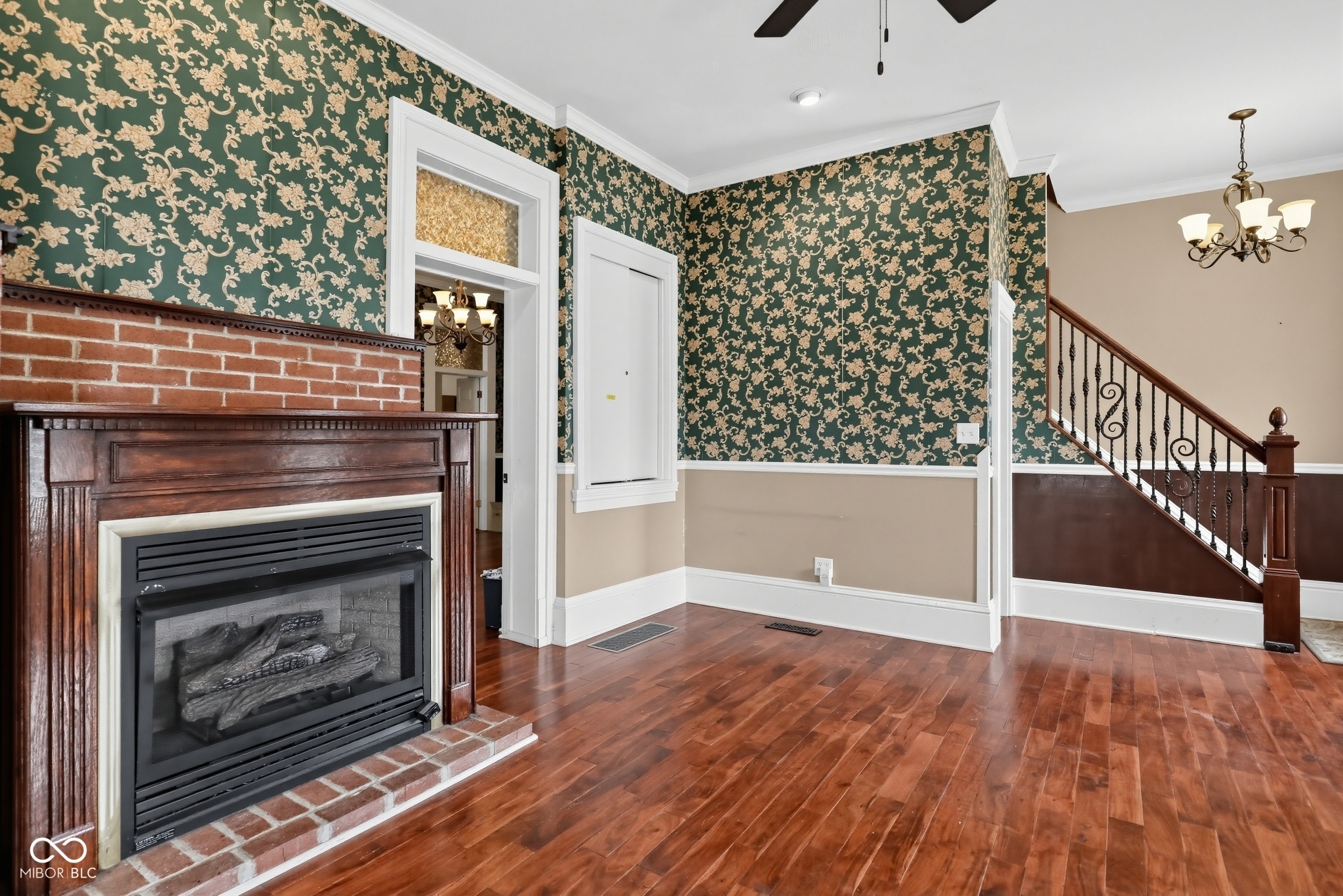 704 E Main Street, Greensburg, IN, 47240 photo 4 of 28