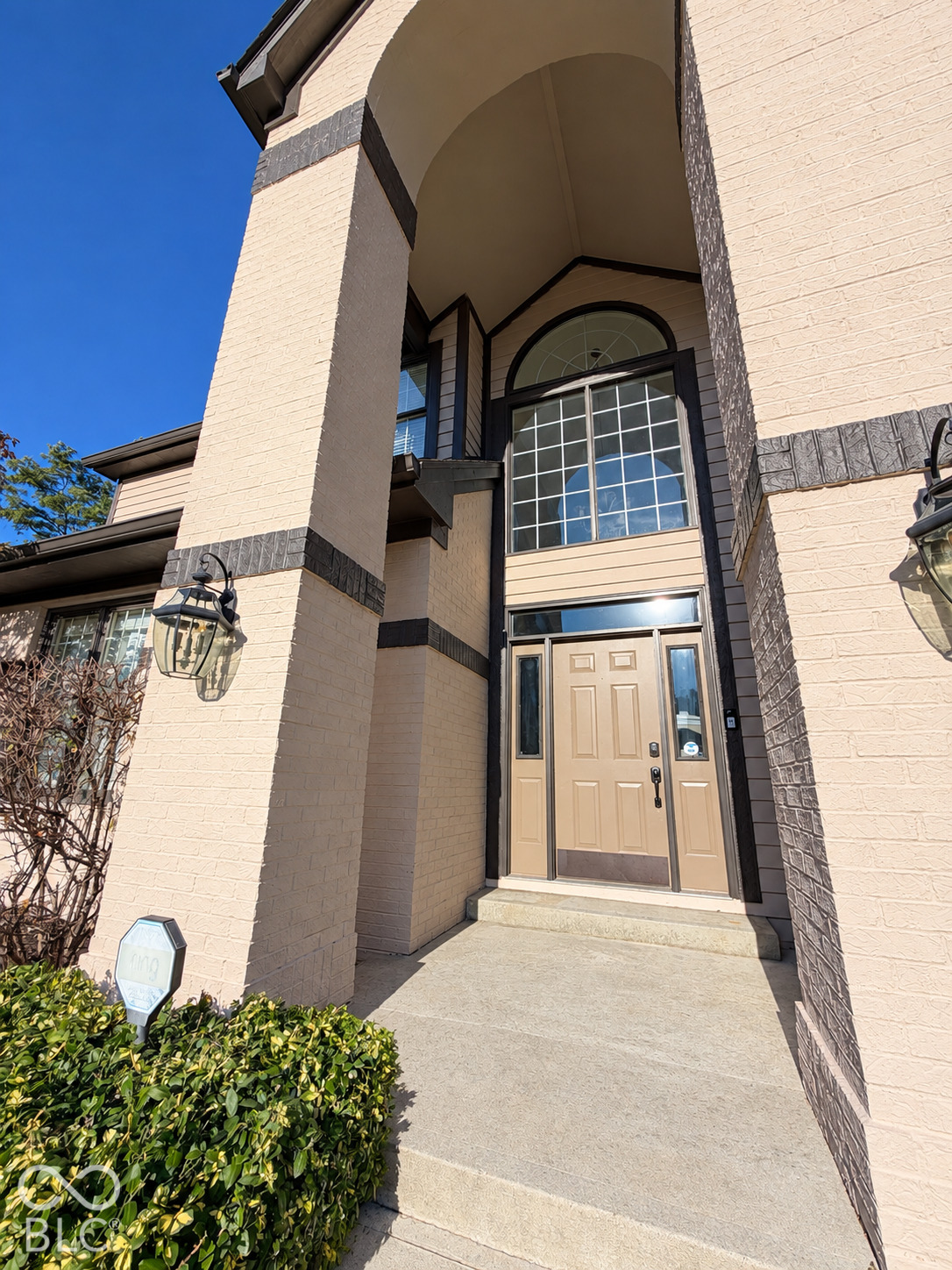 8917 Admirals Bay Drive, Indianapolis, IN, 46236 photo 4 of 59