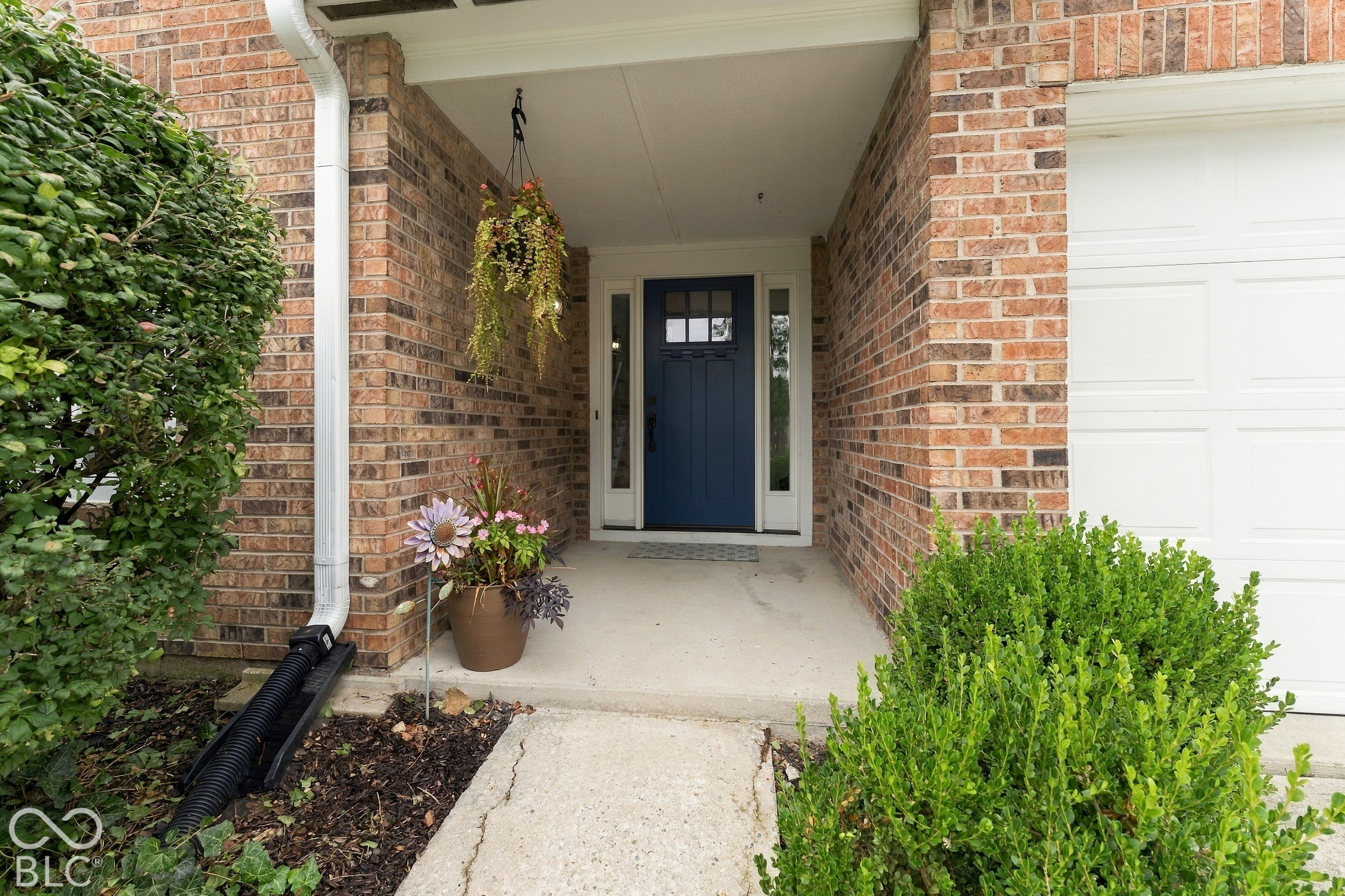 8219 Castle Ridge, Indianapolis, IN, 46256 photo 4 of 50