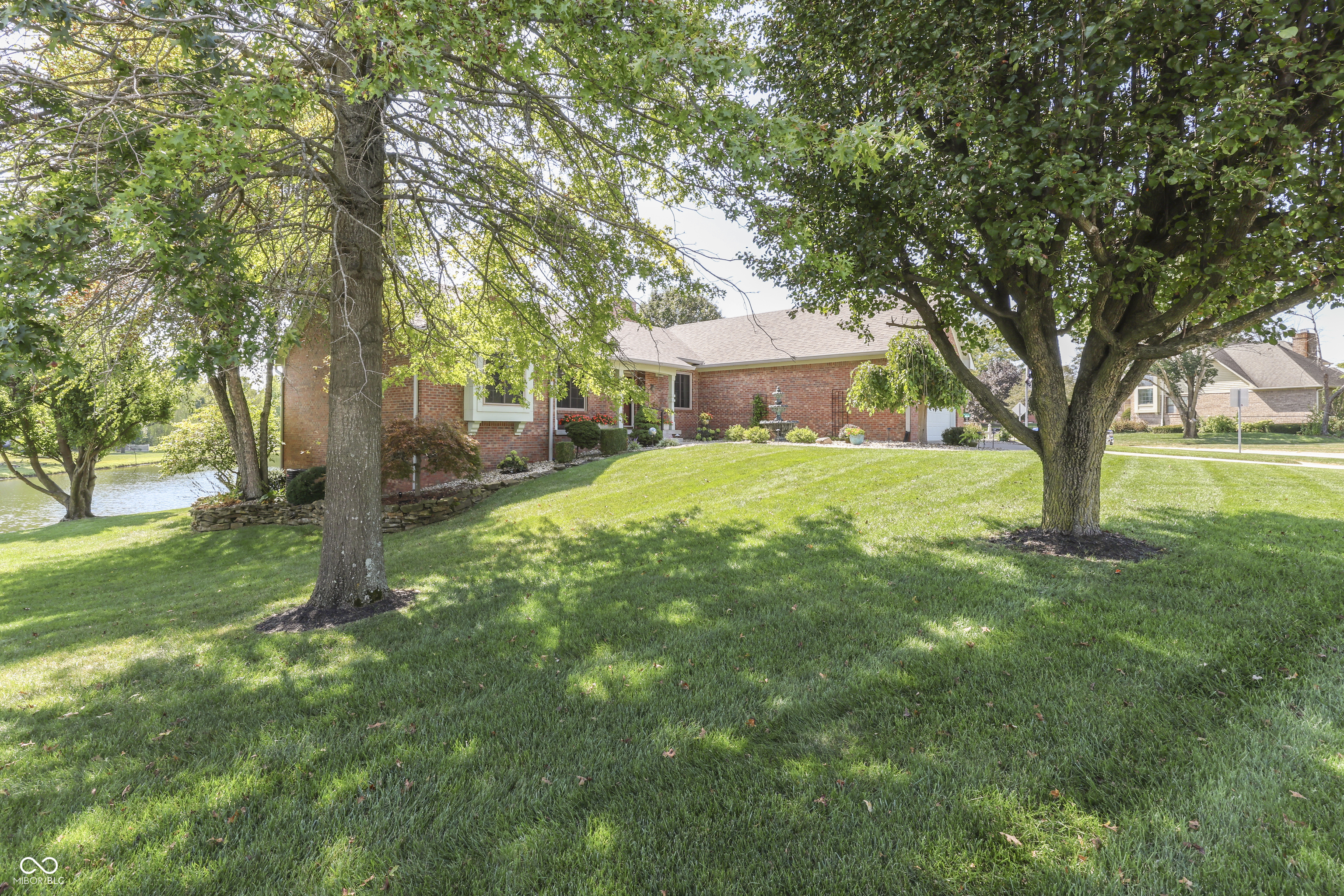3259 Buckmoor Parkway, Greenwood, IN, 46143 photo 4 of 57