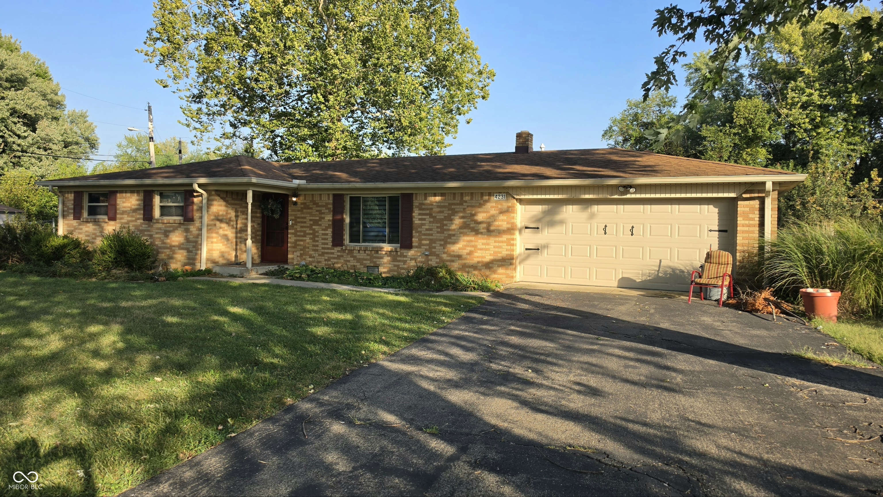 4231 Solun Road, Indianapolis, IN, 46221 photo 4 of 15
