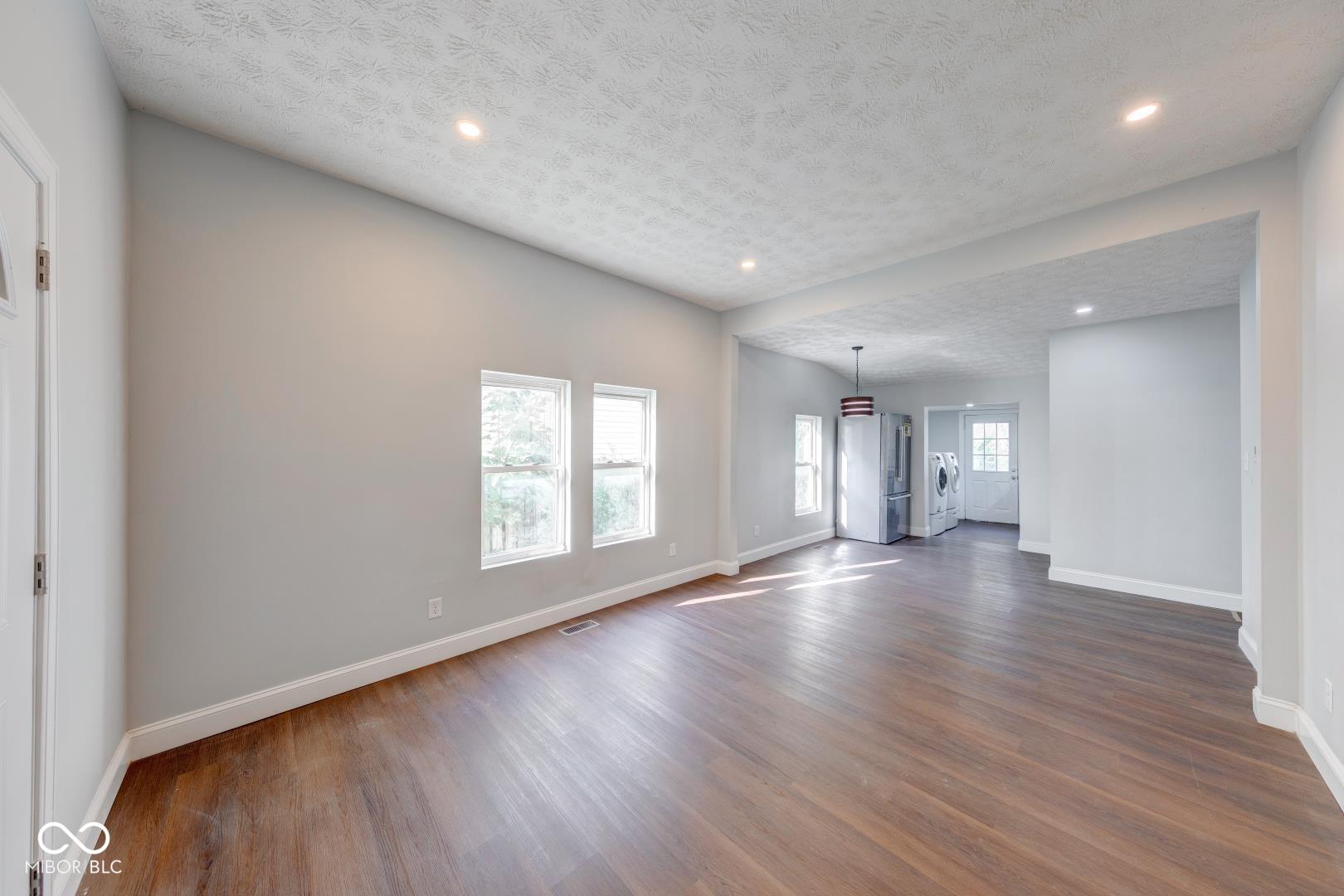 2154 Webb Street, Indianapolis, IN, 46225 photo 4 of 26