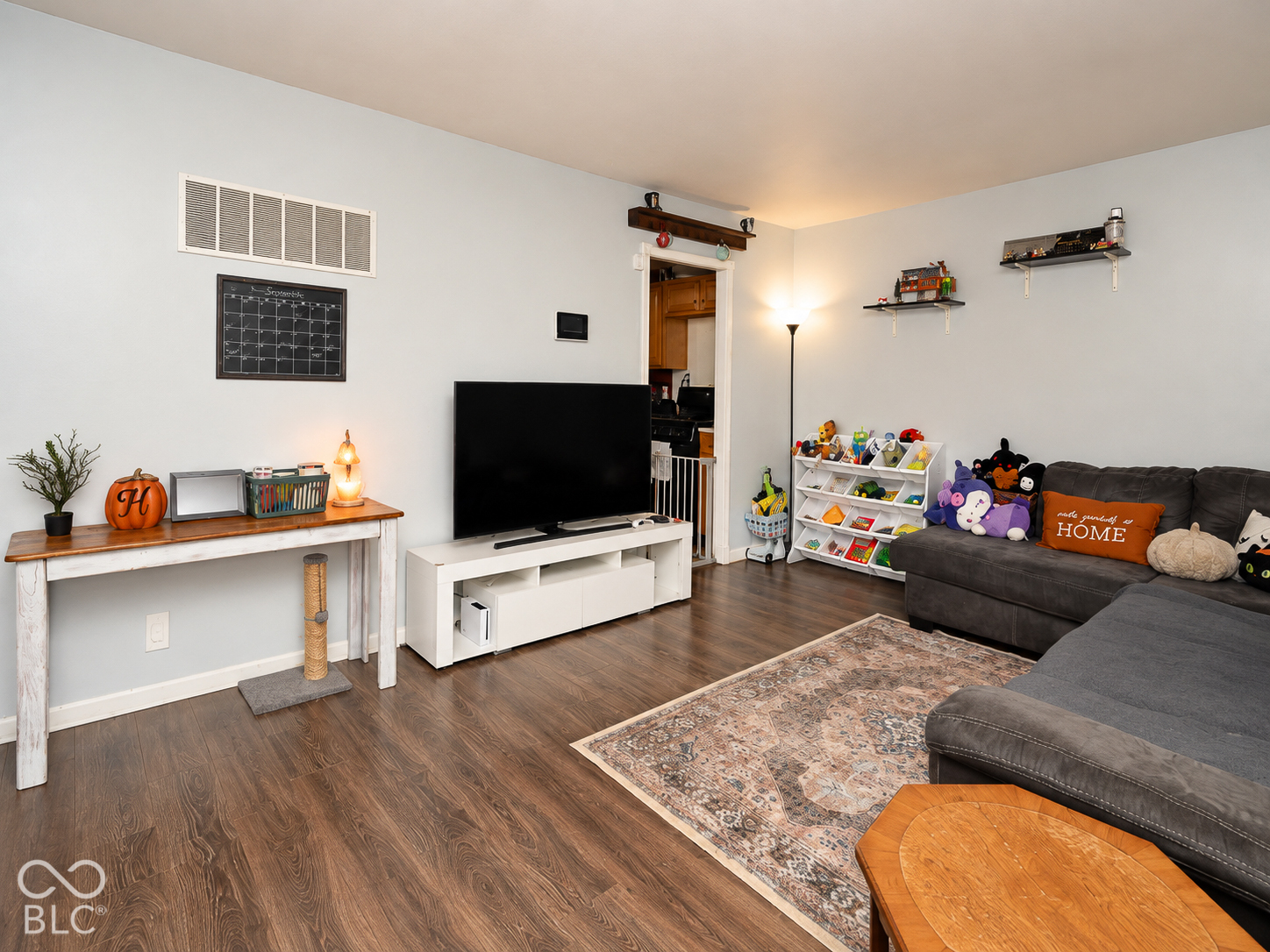 7 Manti Court, Indianapolis, IN, 46222 photo 4 of 26