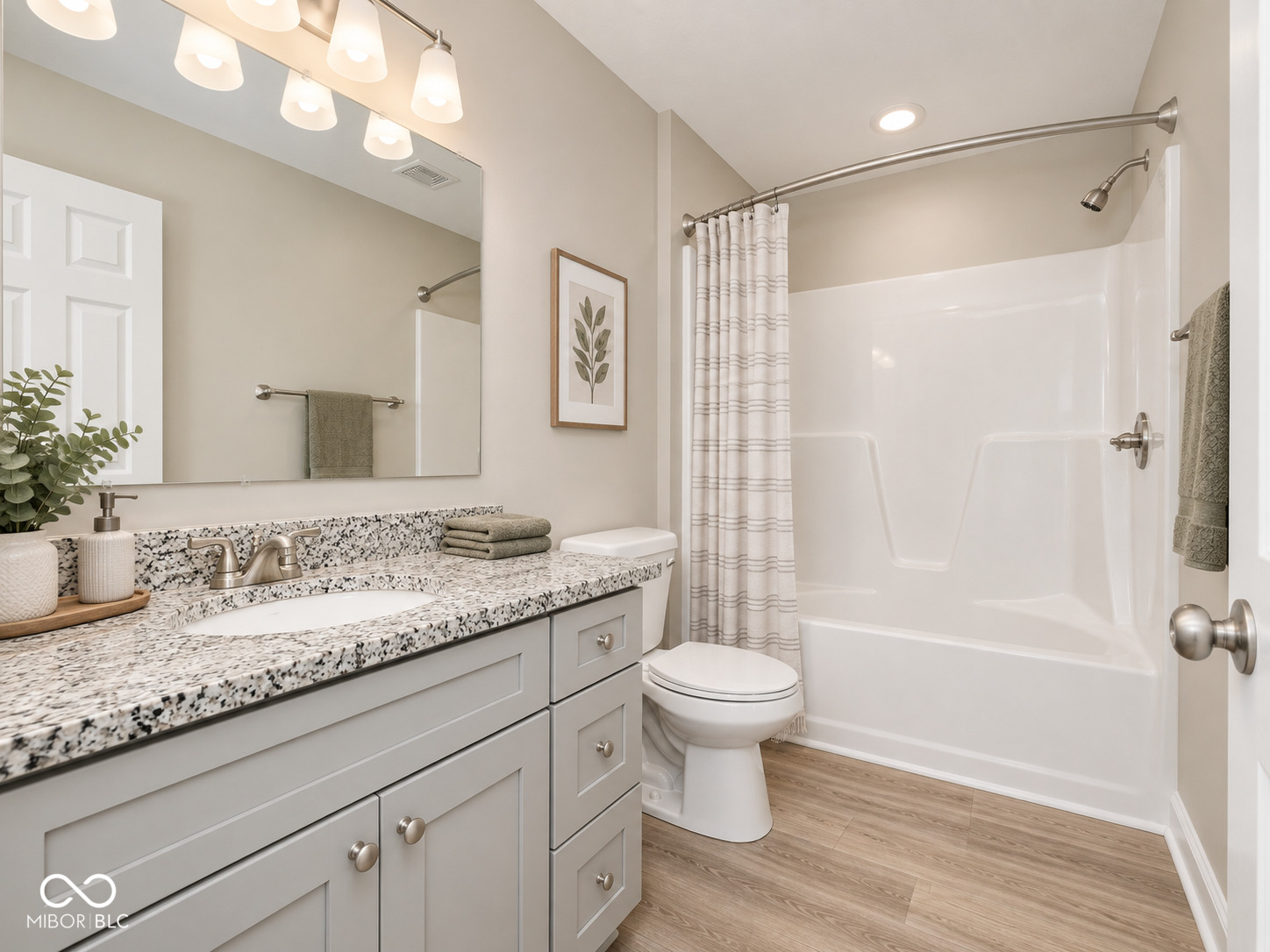 2257 N ARSENAL Avenue, Indianapolis, IN, 46218 photo 4 of 12