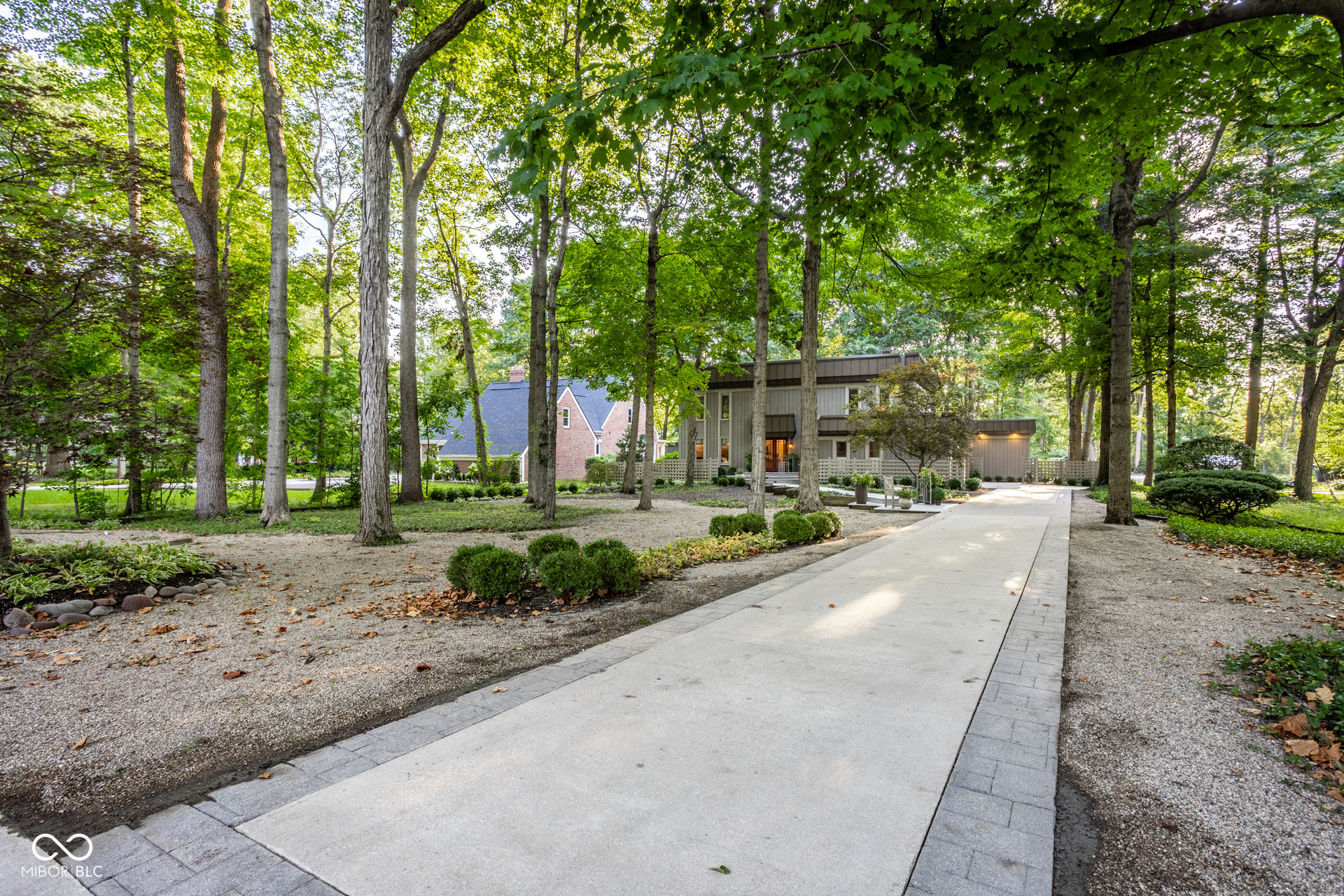 8385 N Illinois Street, Indianapolis, IN, 46260 photo 4 of 71