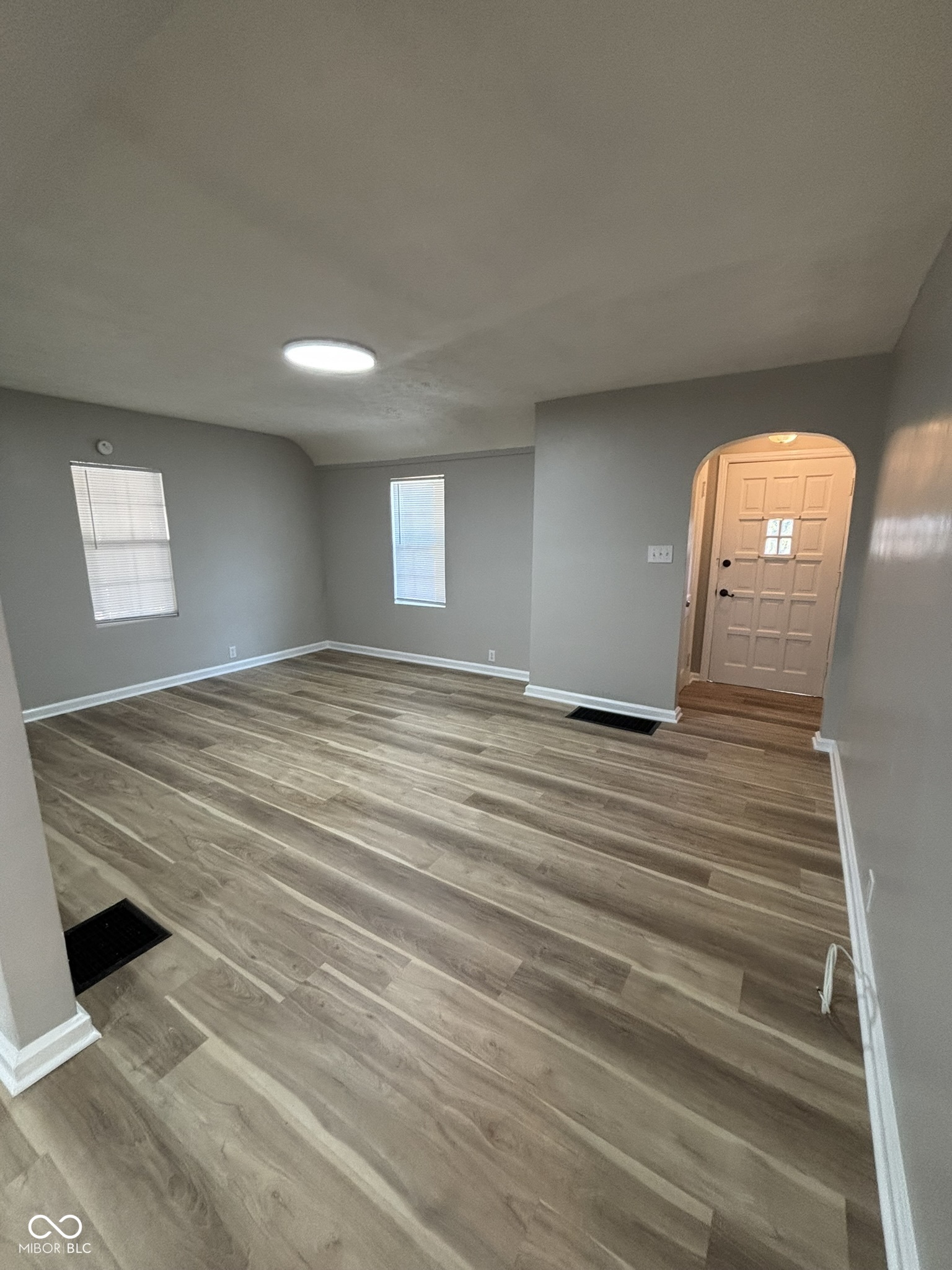 4838 E Young Avenue, Indianapolis, IN, 46201 photo 4 of 29