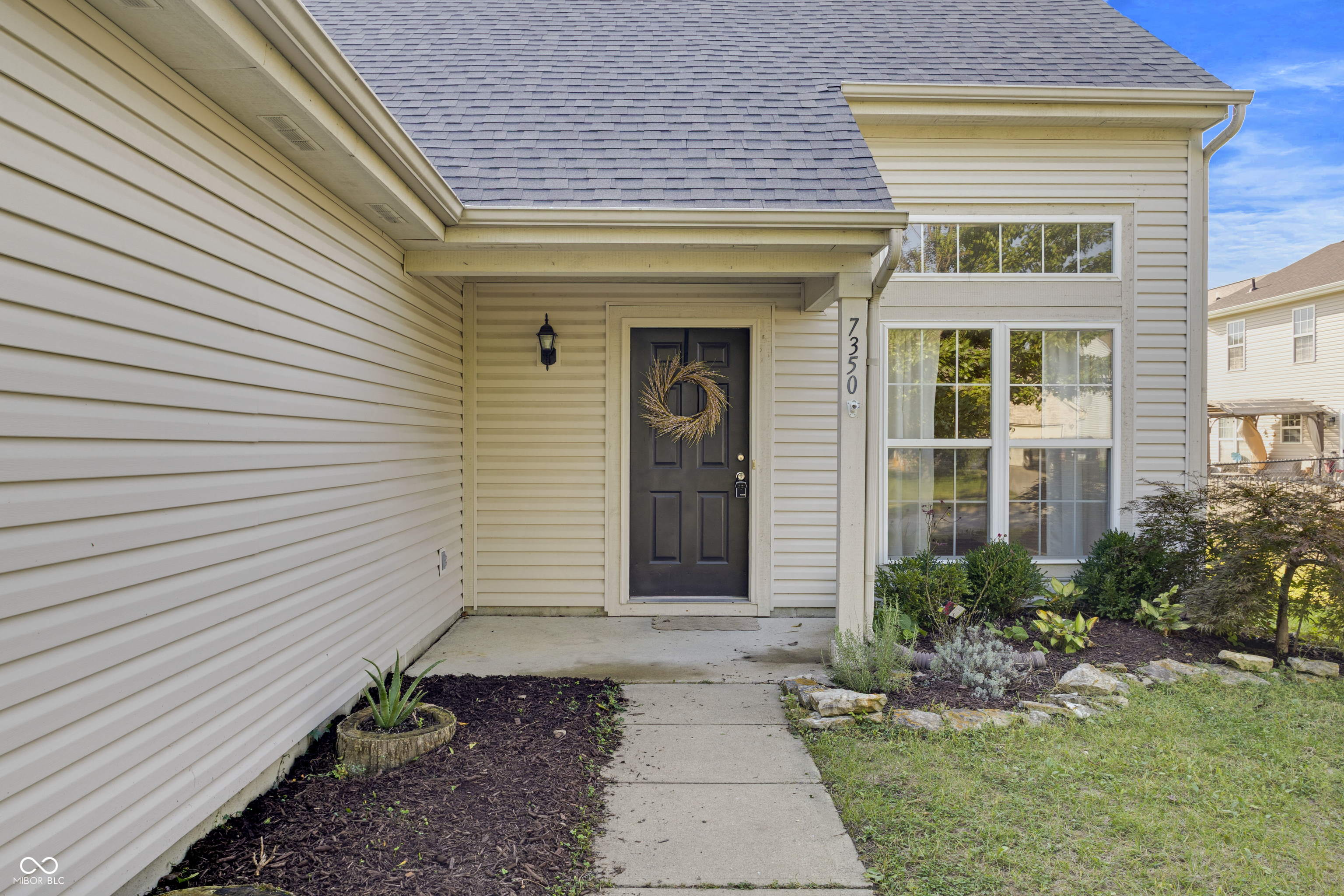 7350 Pipestone Drive, Indianapolis, IN, 46217 photo 4 of 58