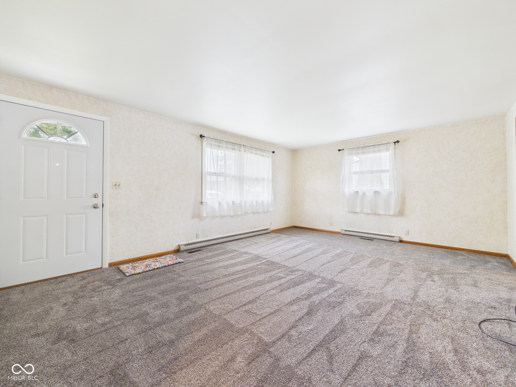 302 W Van Buren Street, Alexandria, IN, 46001 photo 4 of 18