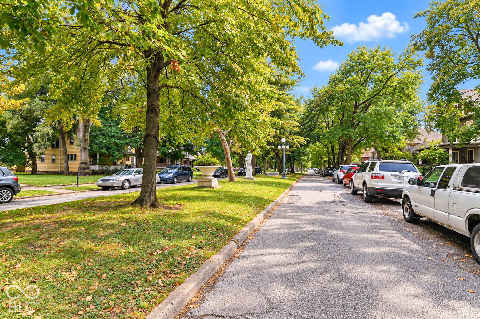 974 Woodruff Place East Drive, Indianapolis, IN, 46201 photo 4 of 42