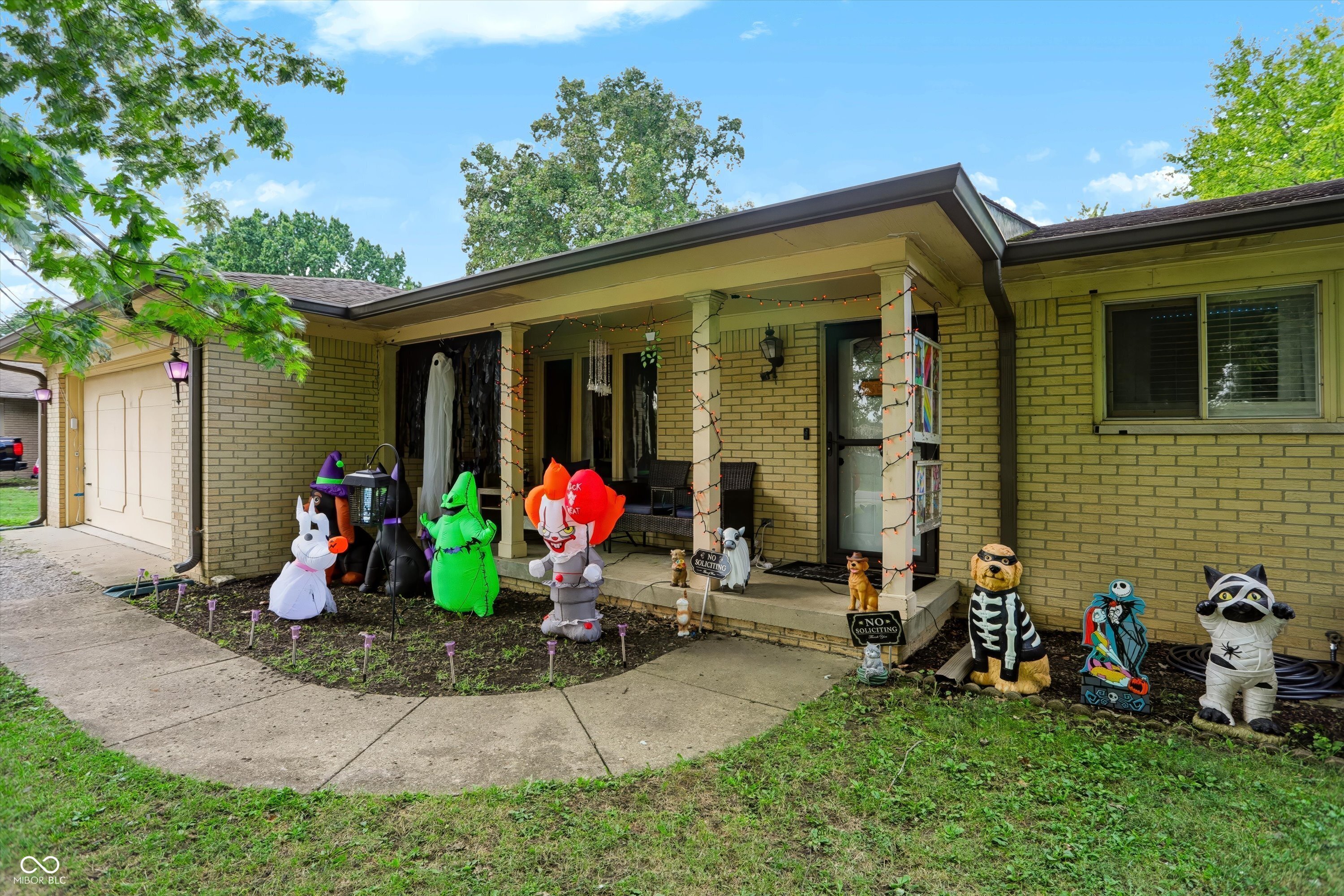 166 Altum Court, Bargersville, IN, 46106 photo 4 of 50